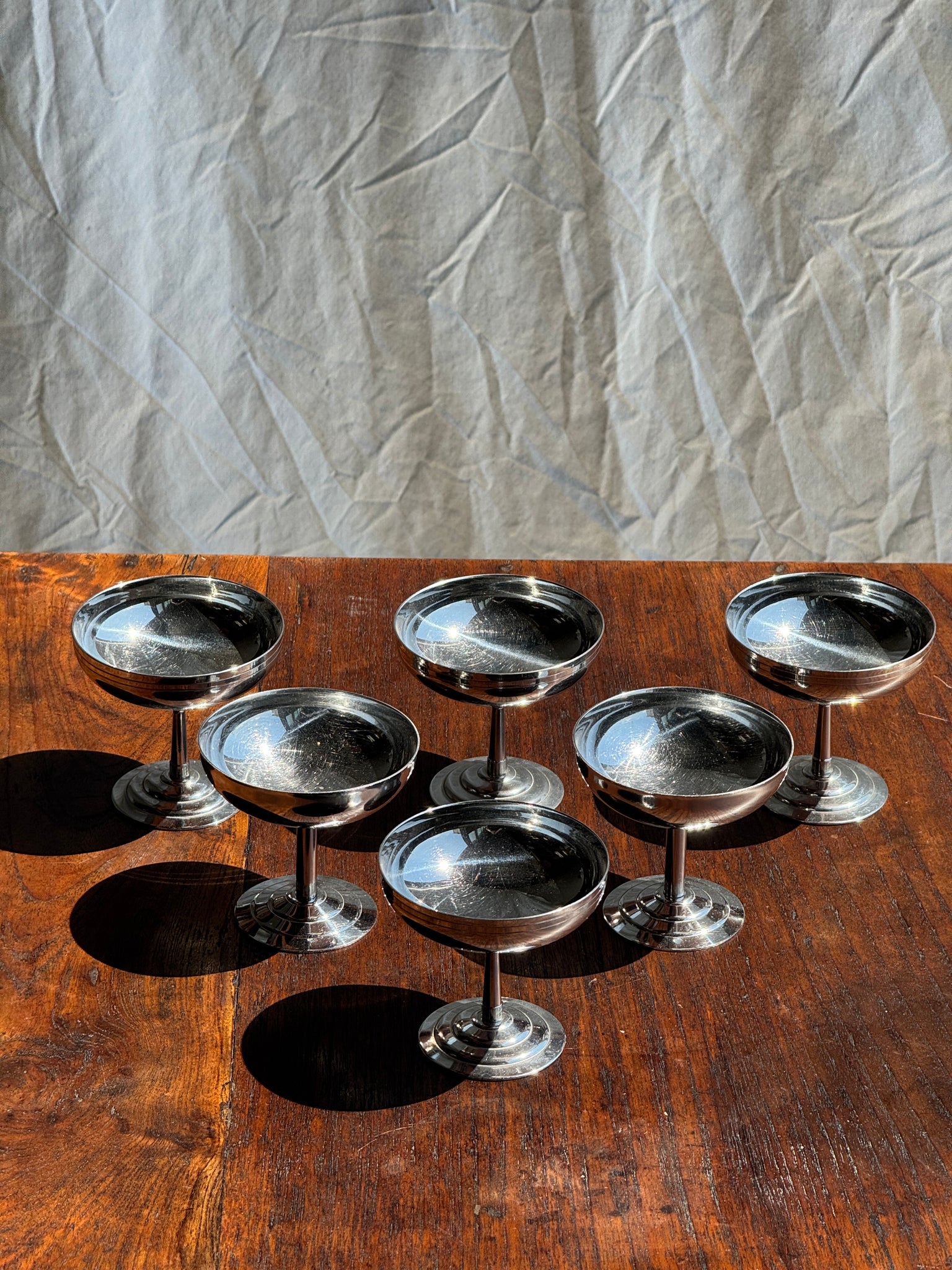 Lot de 6 coupes à glace sur pied géométrique circulaire en métal