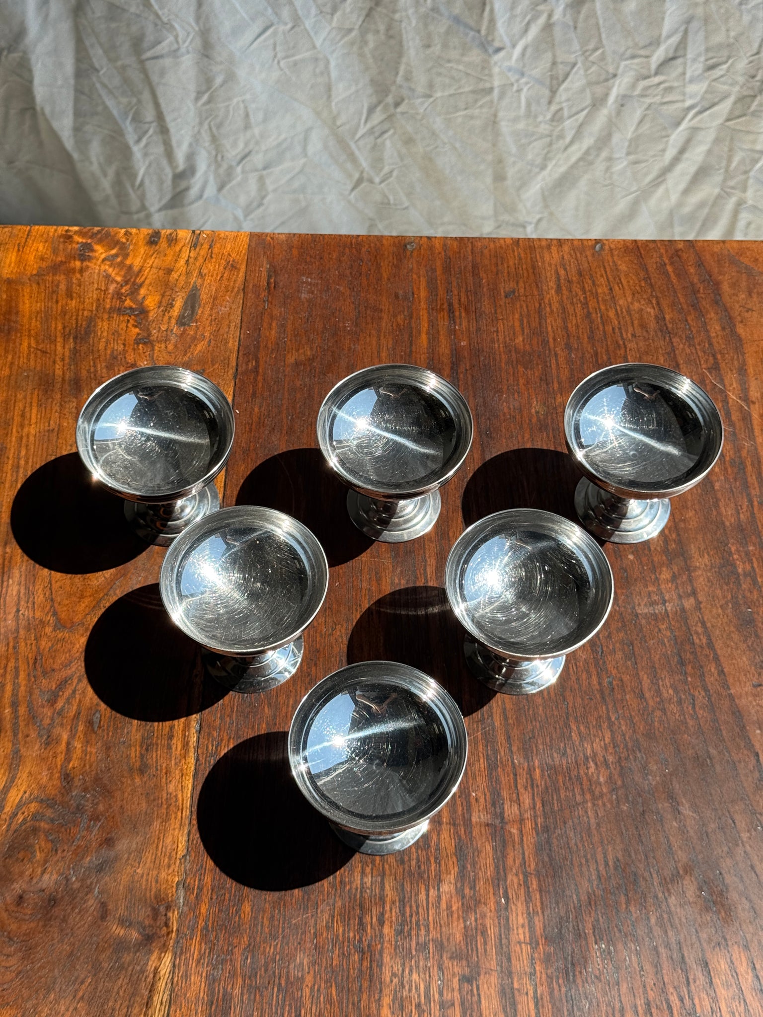 Lot de 6 coupes à glace sur pied géométrique circulaire en métal
