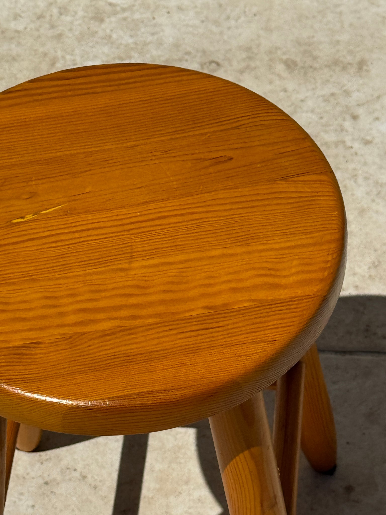 Tabouret en pin quadripode vintage