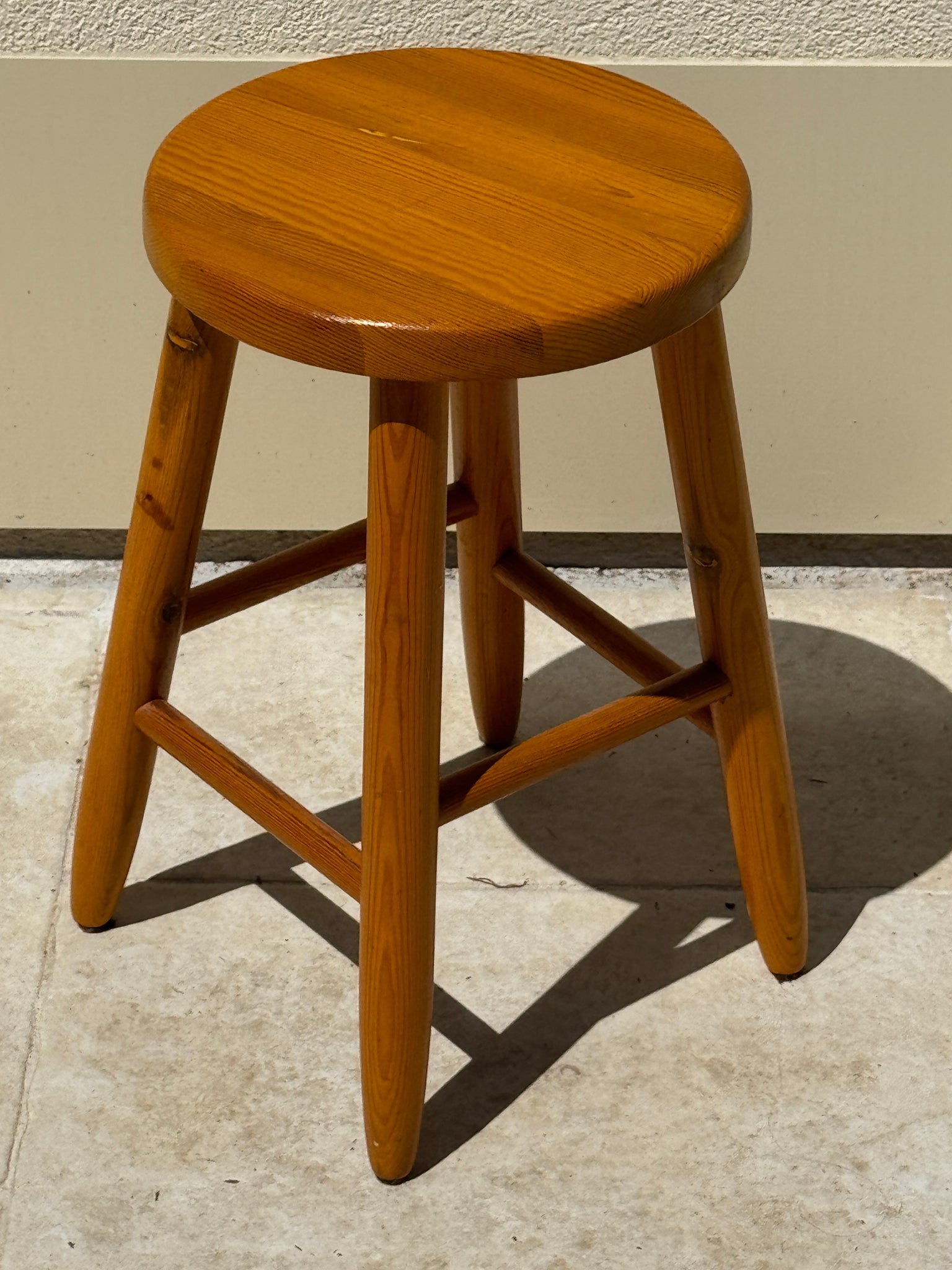 Tabouret en pin quadripode vintage