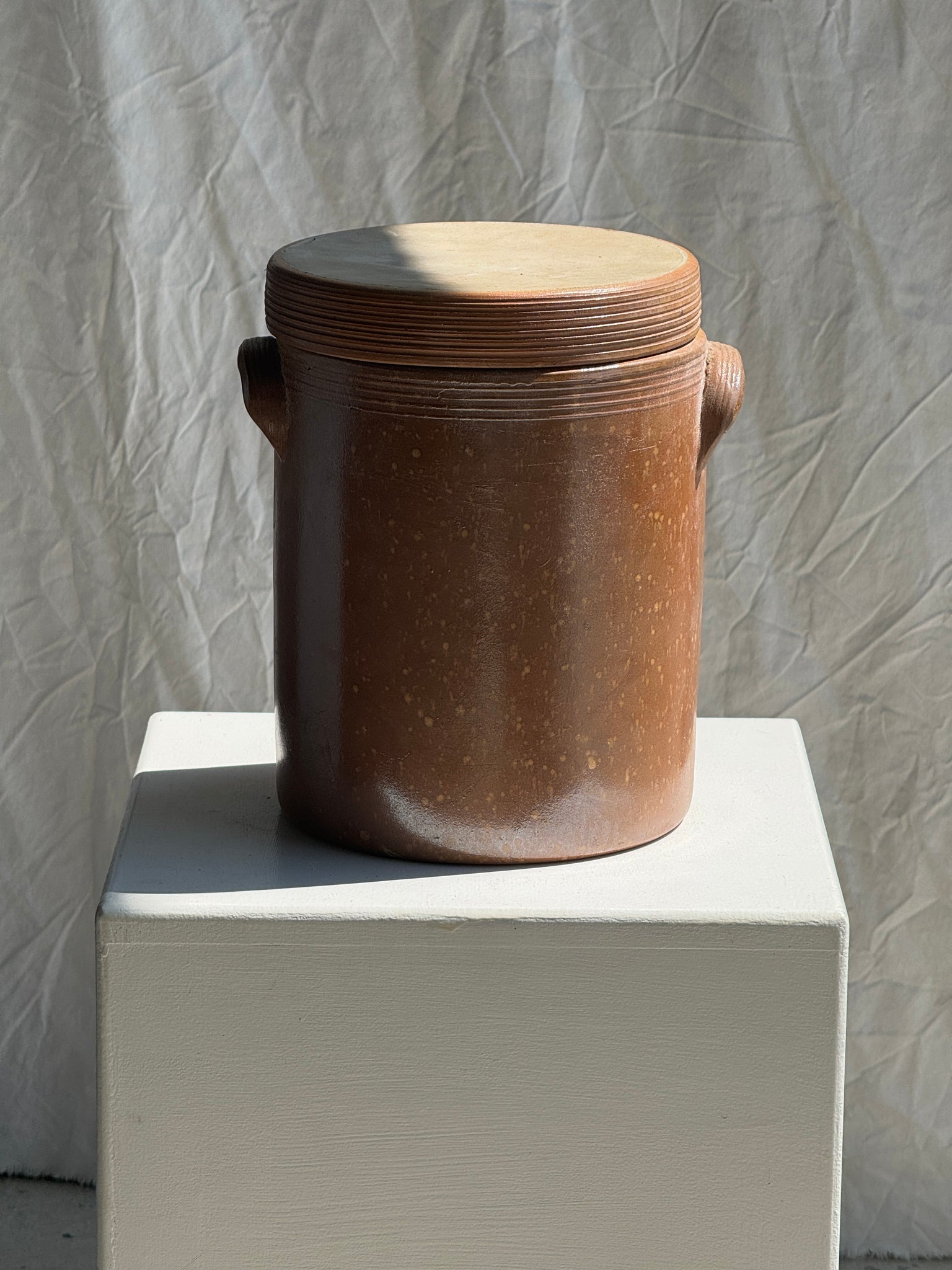 Grand pot en grès droit, Made in France, à couvercle H24