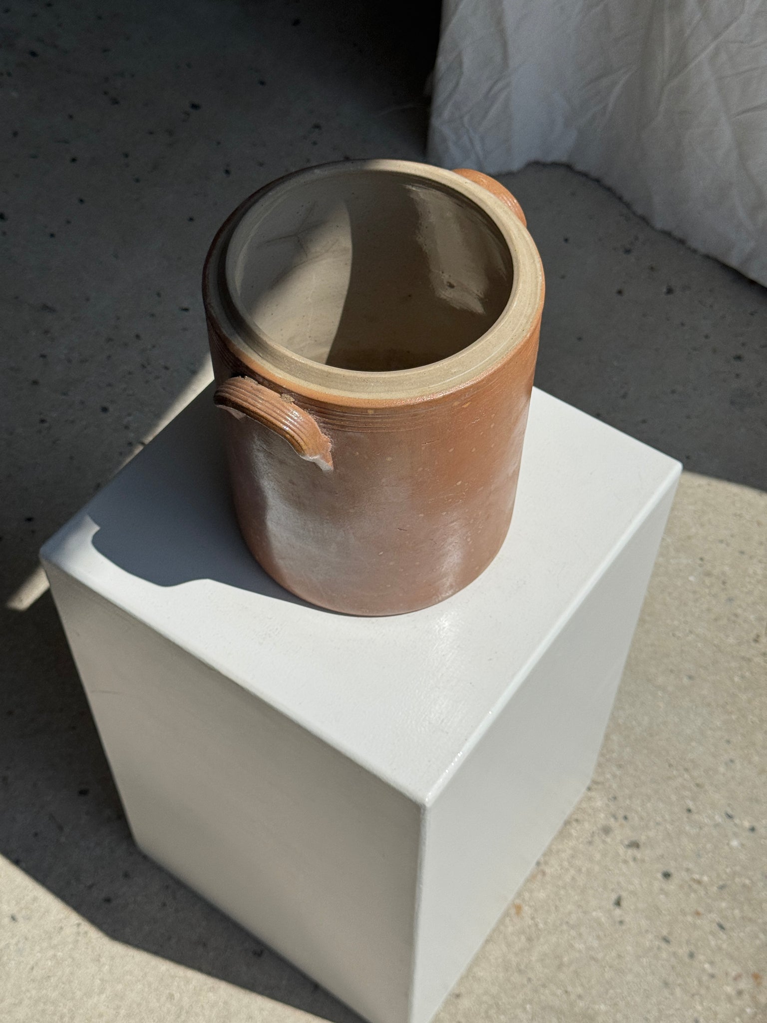 Grand pot en grès droit, Made in France, à couvercle H24