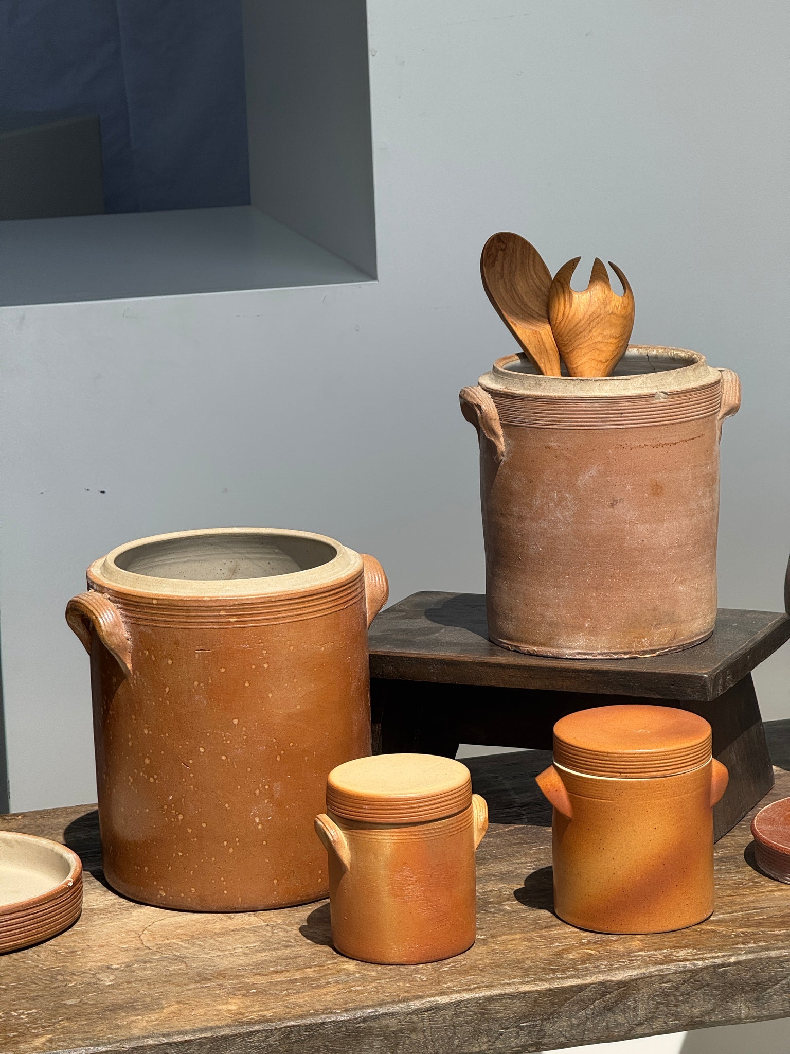 Grand pot en grès droit, Made in France, à couvercle H24