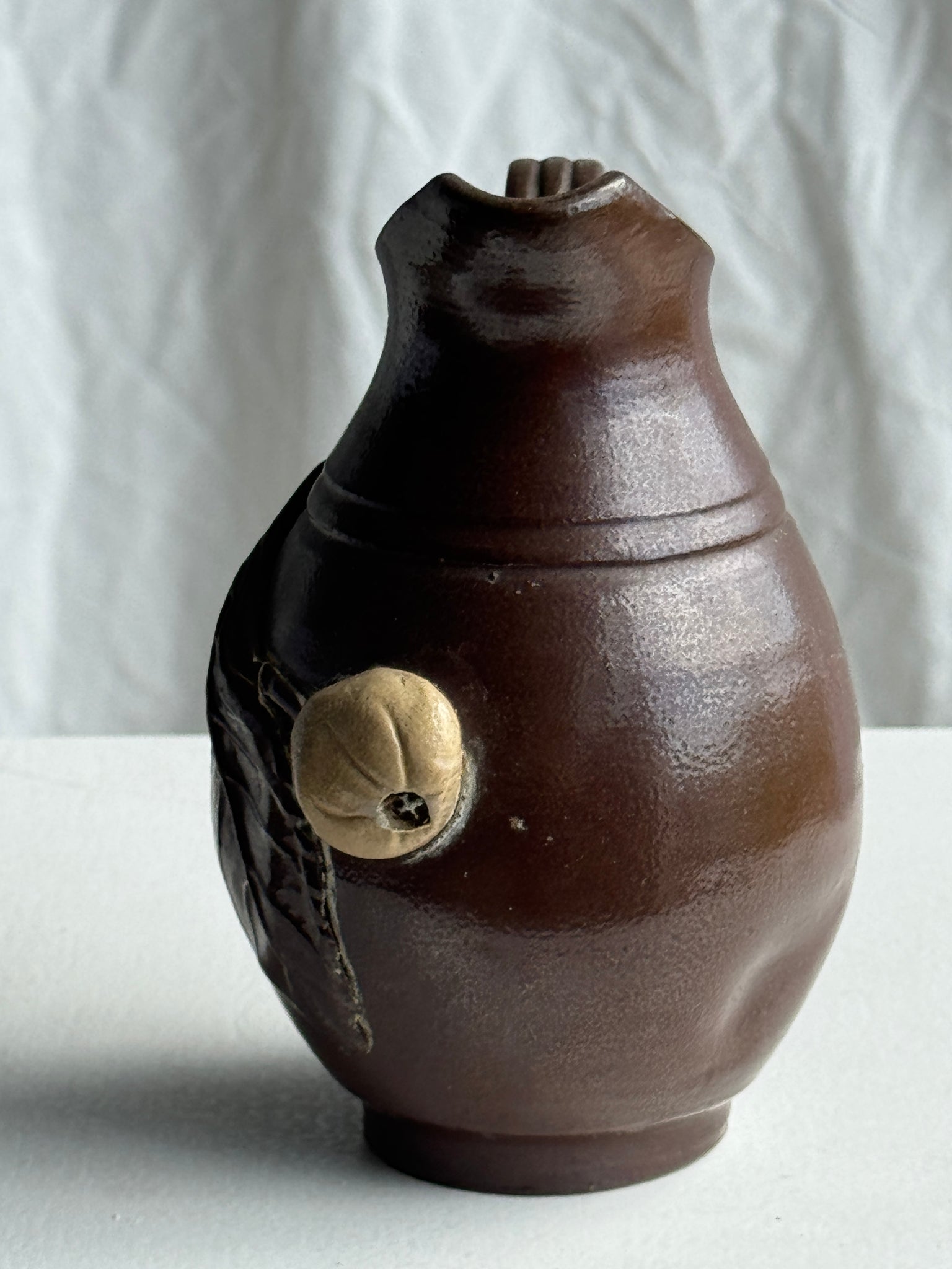 Mini verseuse à motif figuratif brune Turgis, Noron la Poterie