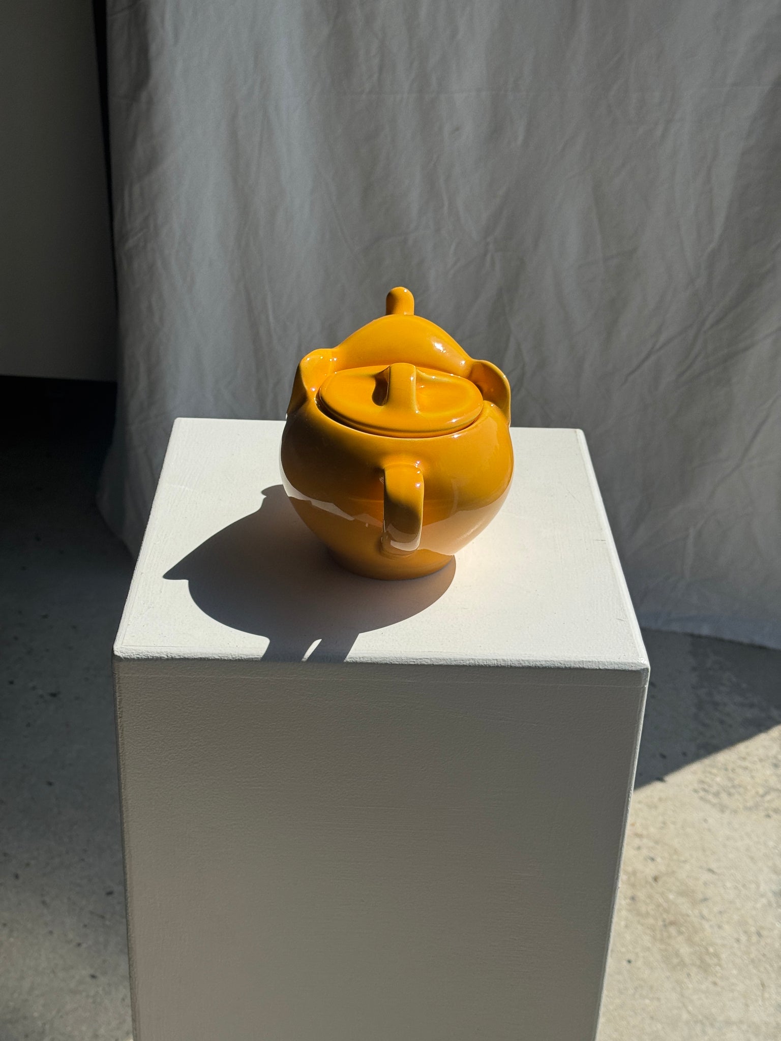 Théière éléphant vintage jaune