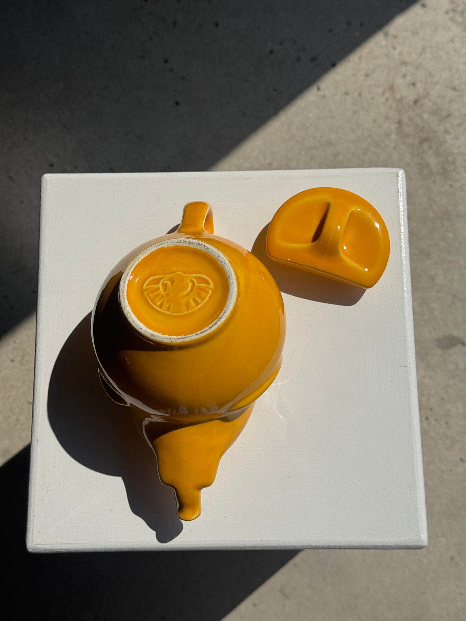 Théière éléphant vintage jaune
