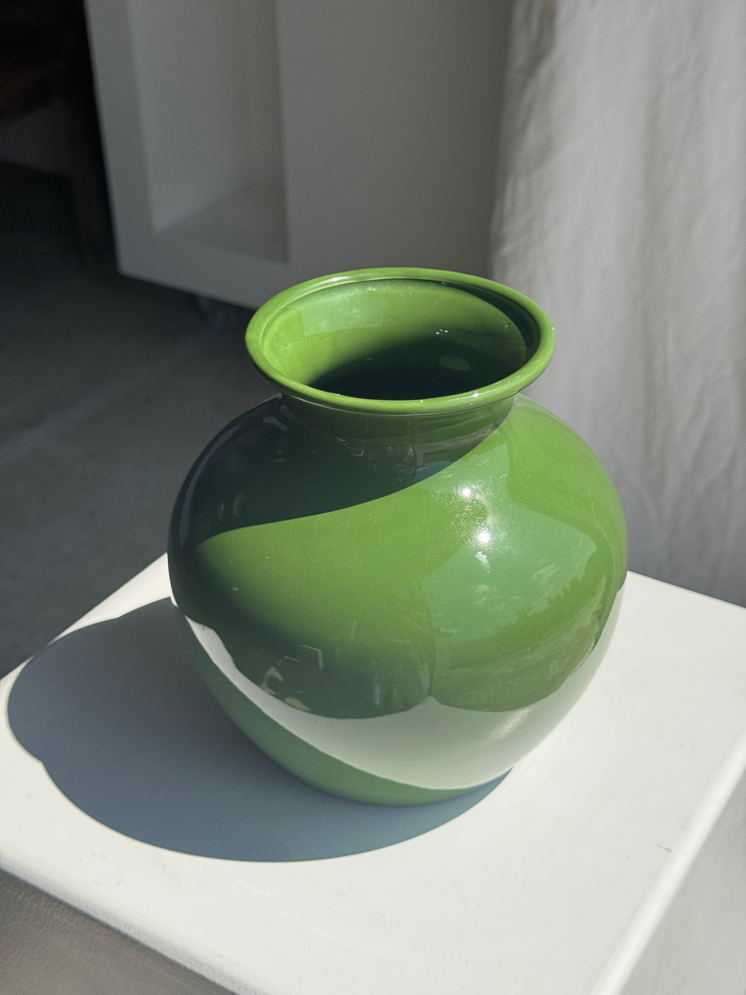 Vase vert boule vintage H19