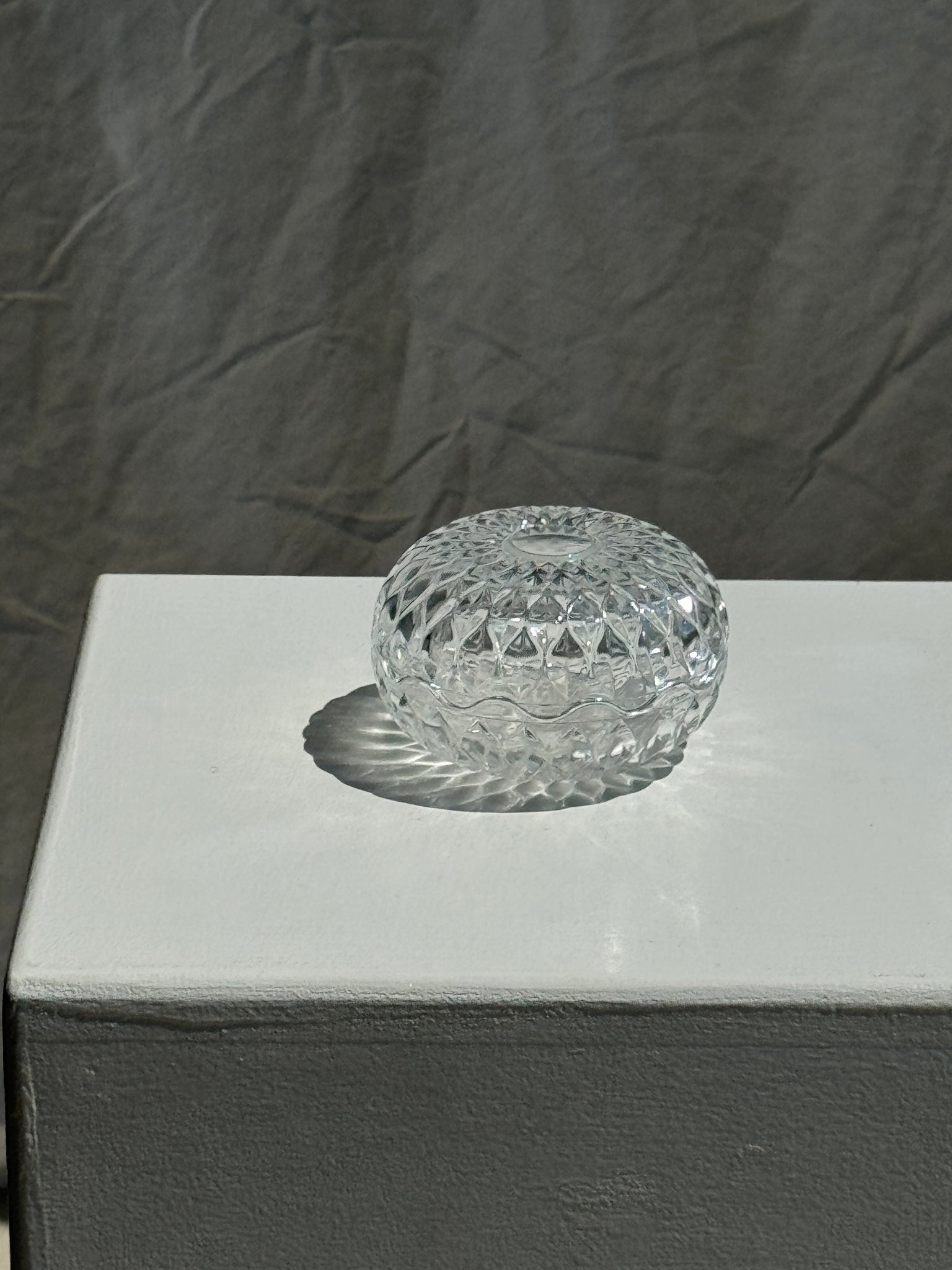 Petite bonbonnière en verre Cristal d'Arques France