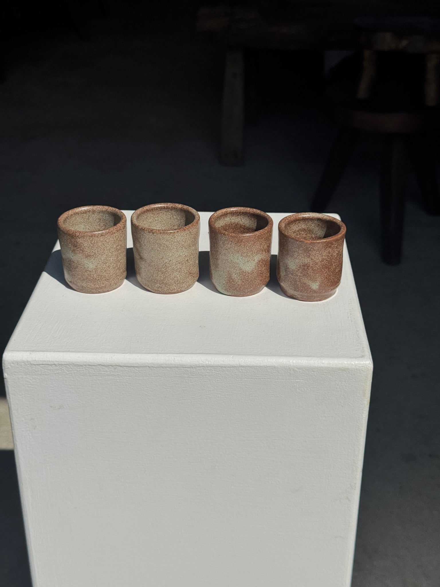 Lot de 4 tasses expresso en terracotta brune moucheté