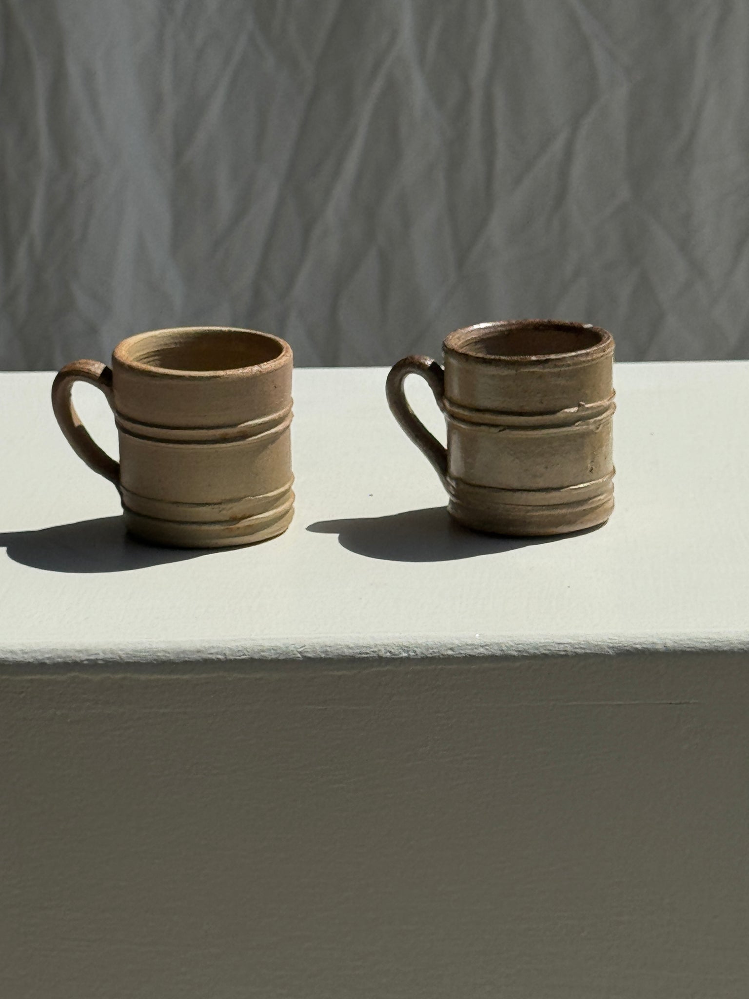 Lot de 2 mini tasses en grès