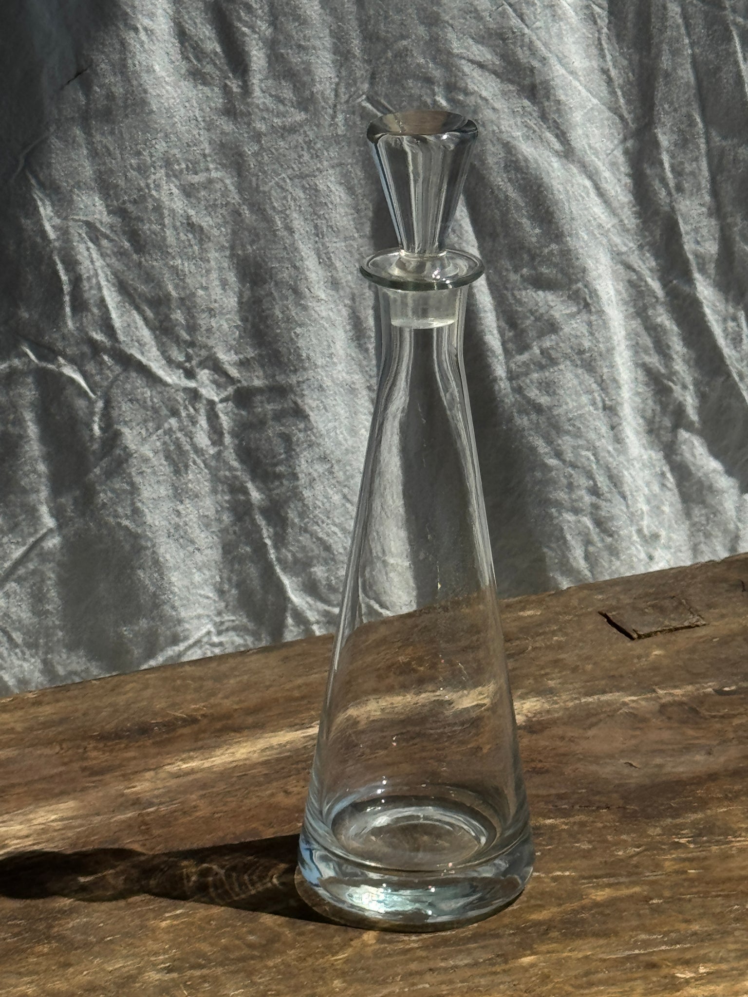 Carafe en verre conique à bouchon H32,5