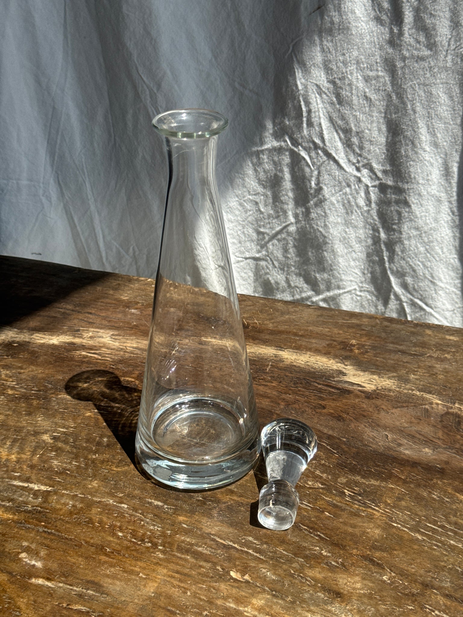 Carafe en verre conique à bouchon H32,5