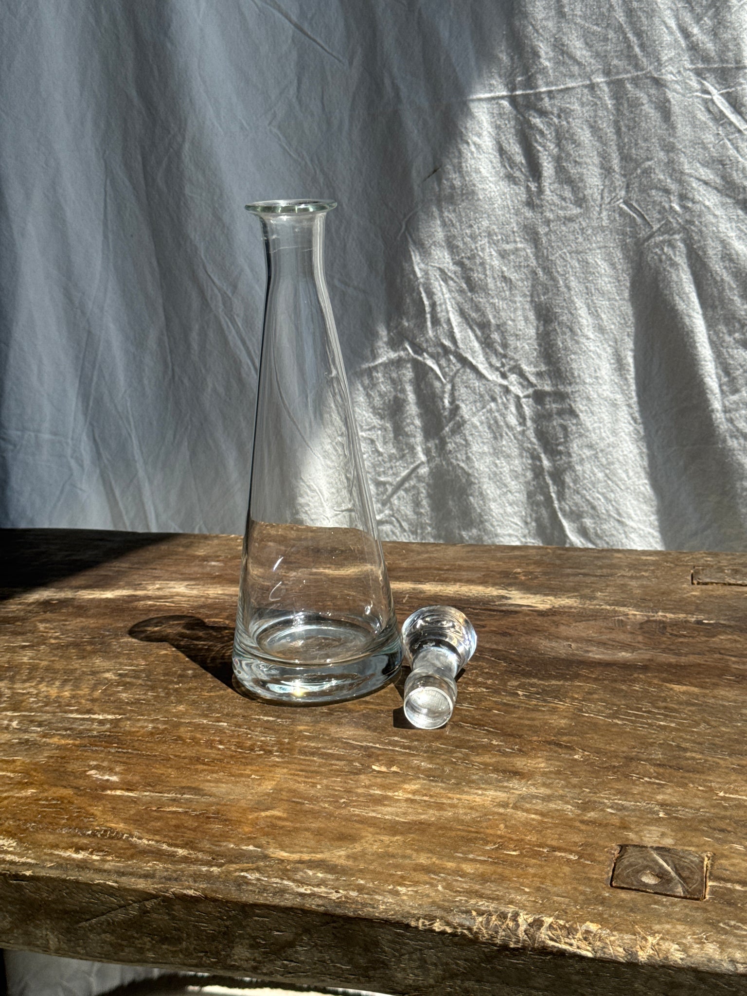 Carafe en verre conique à bouchon H32,5