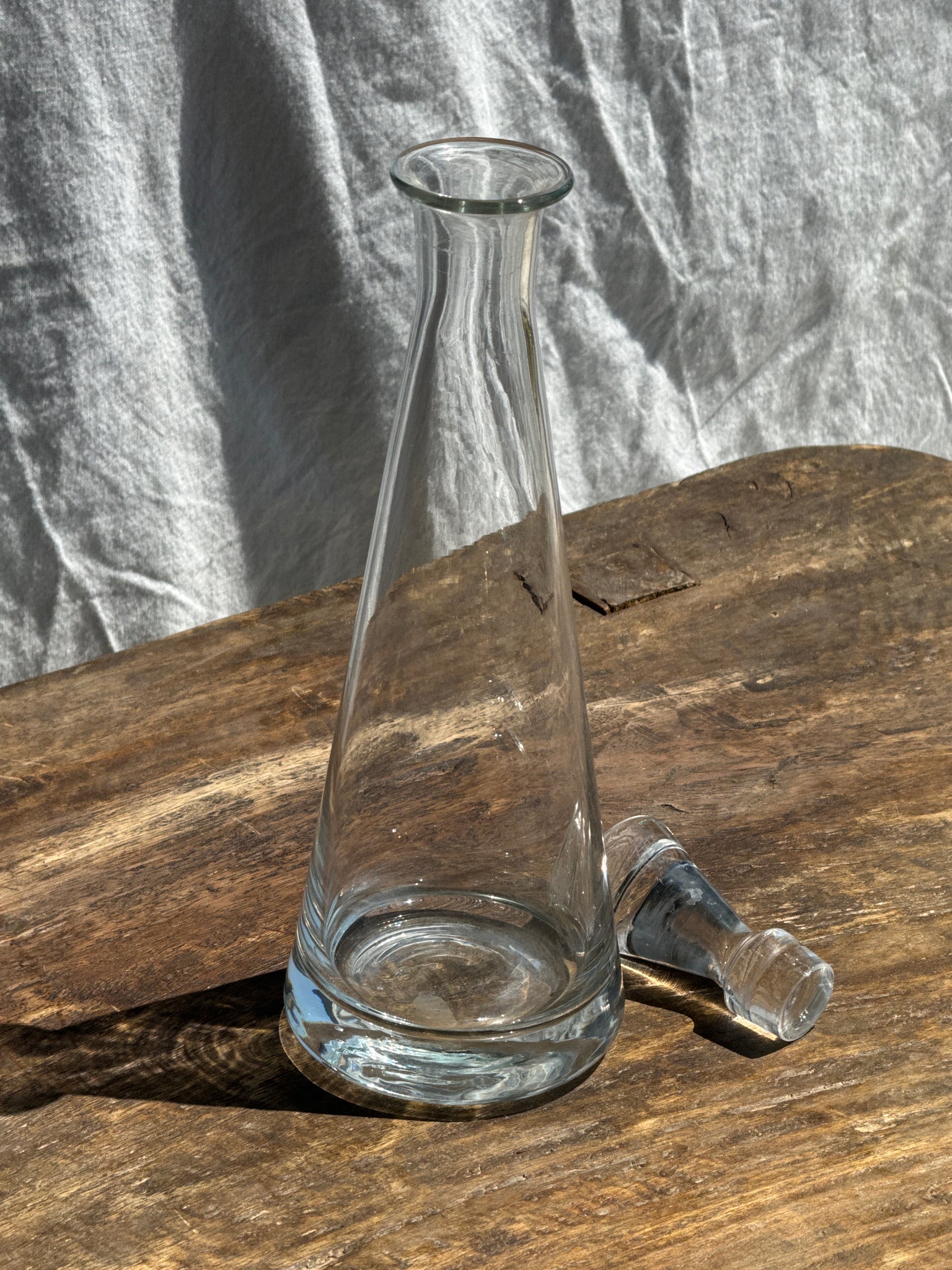 Carafe en verre conique à bouchon H32,5