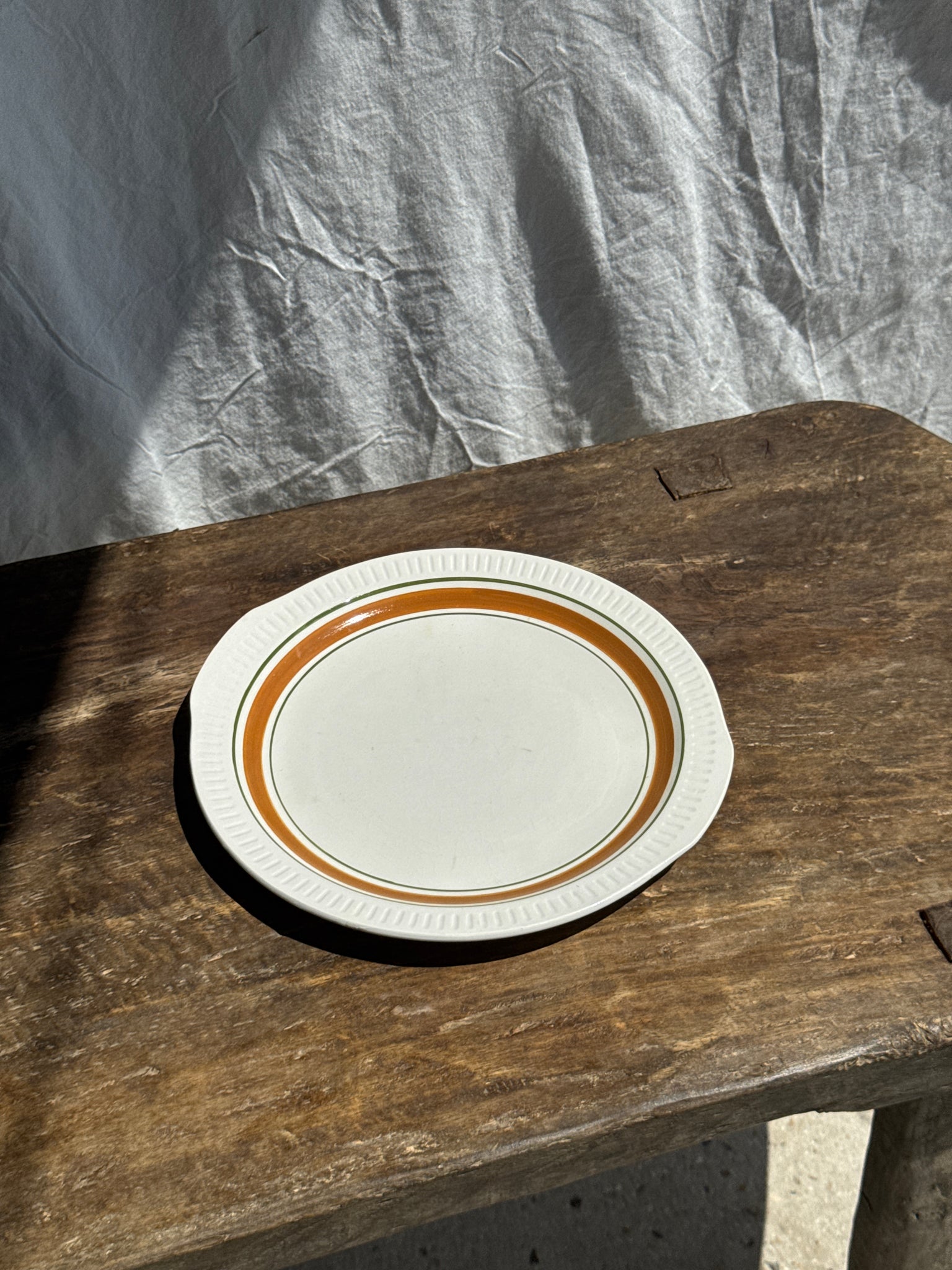 Plat à gâteaux vintage liseré orange et vert D30