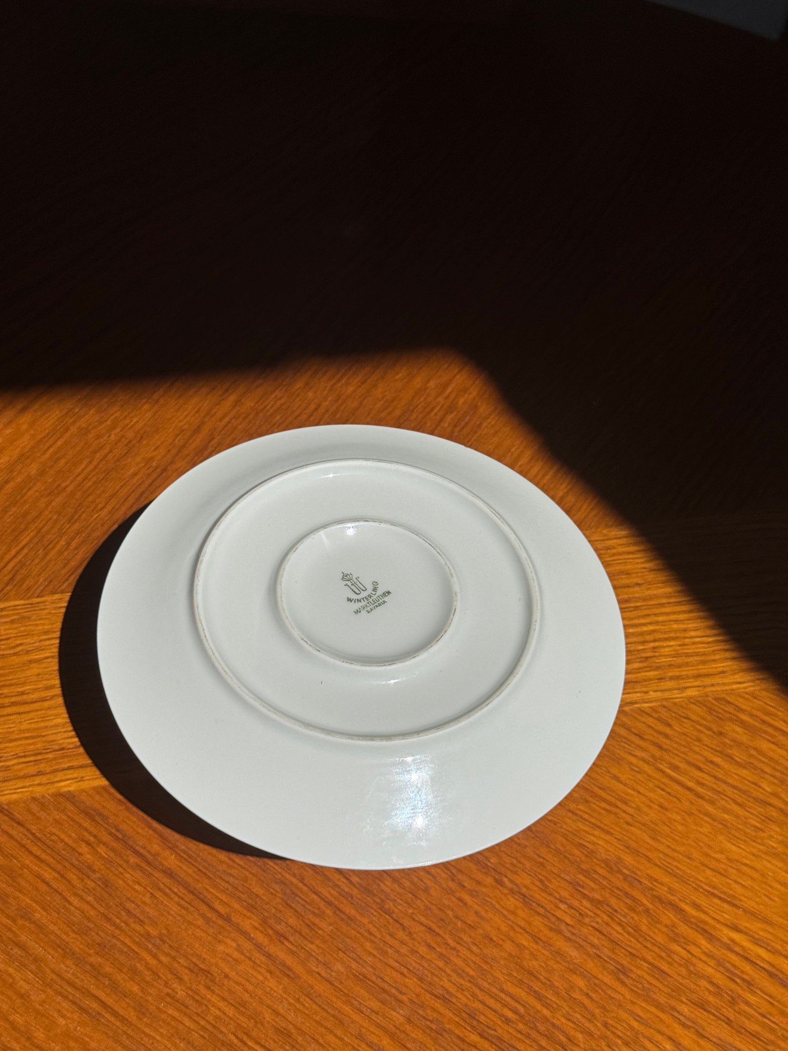 Service en porcelaine allemande Winterling Marktleuthen Bavaria blanche, liseré argenté