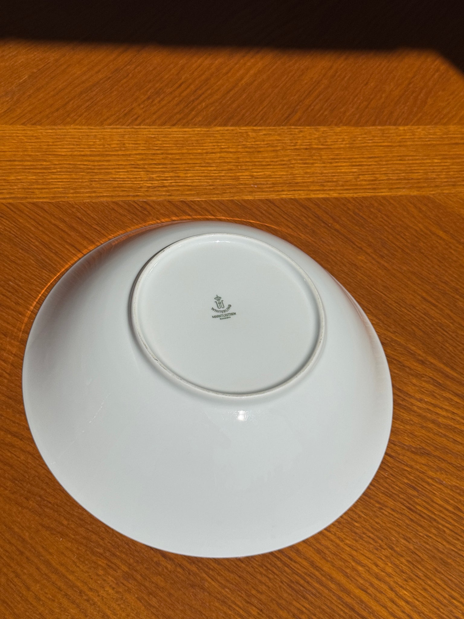 Service en porcelaine allemande Winterling Marktleuthen Bavaria blanche, liseré argenté