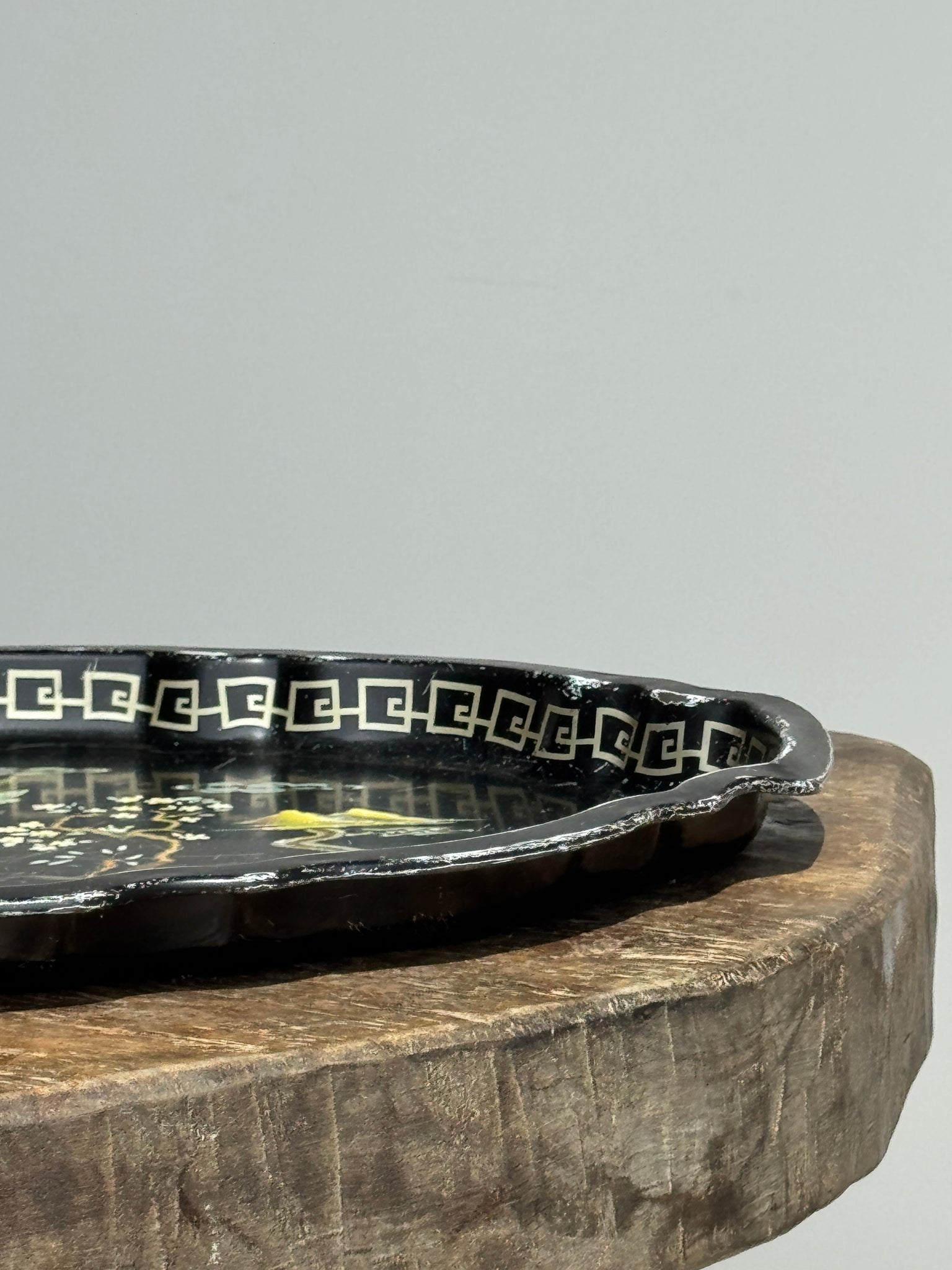 Plateau vintage noir thème asiatique L44