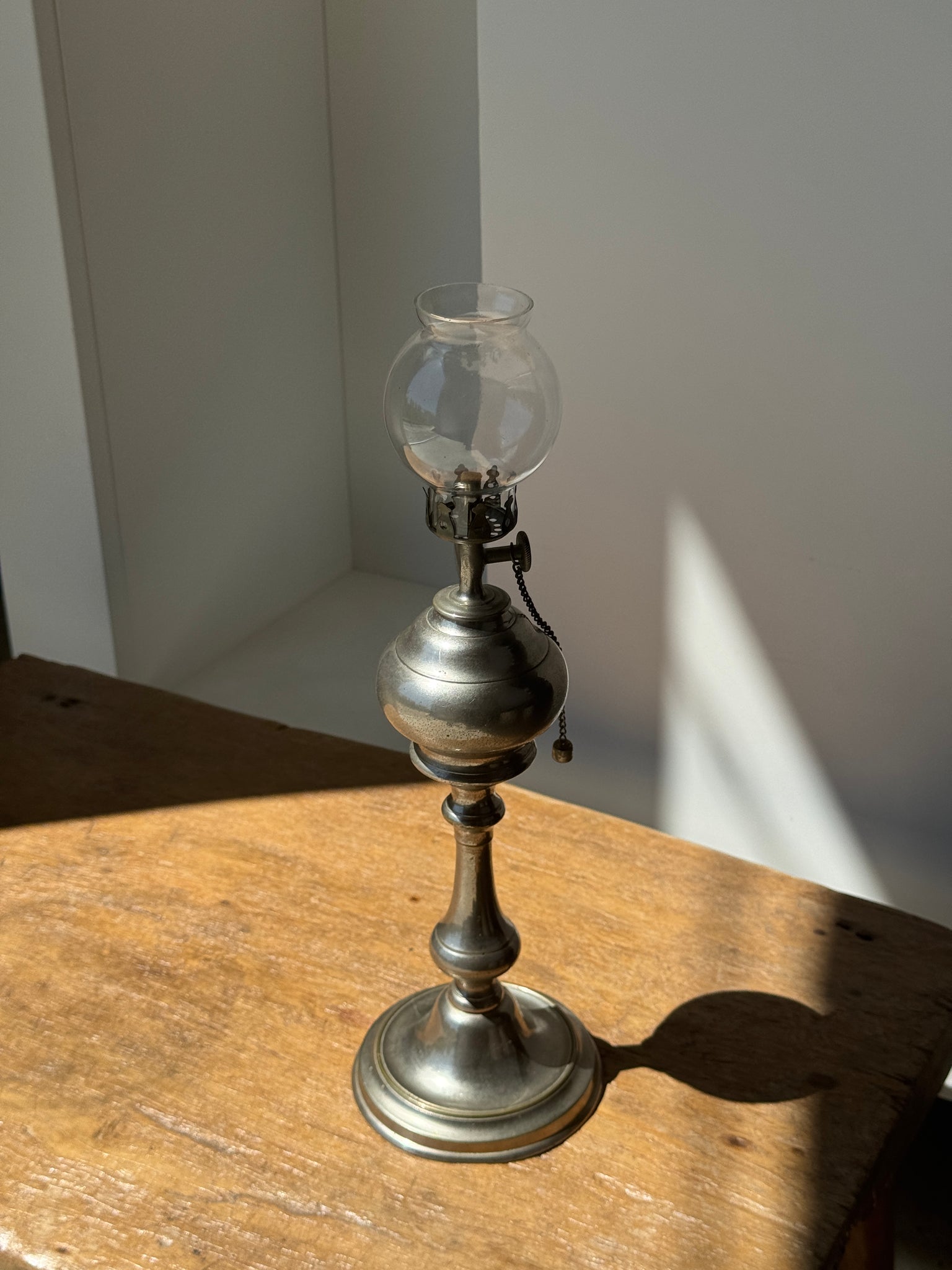 Lampe à huile argentée XIXe siècle H36
