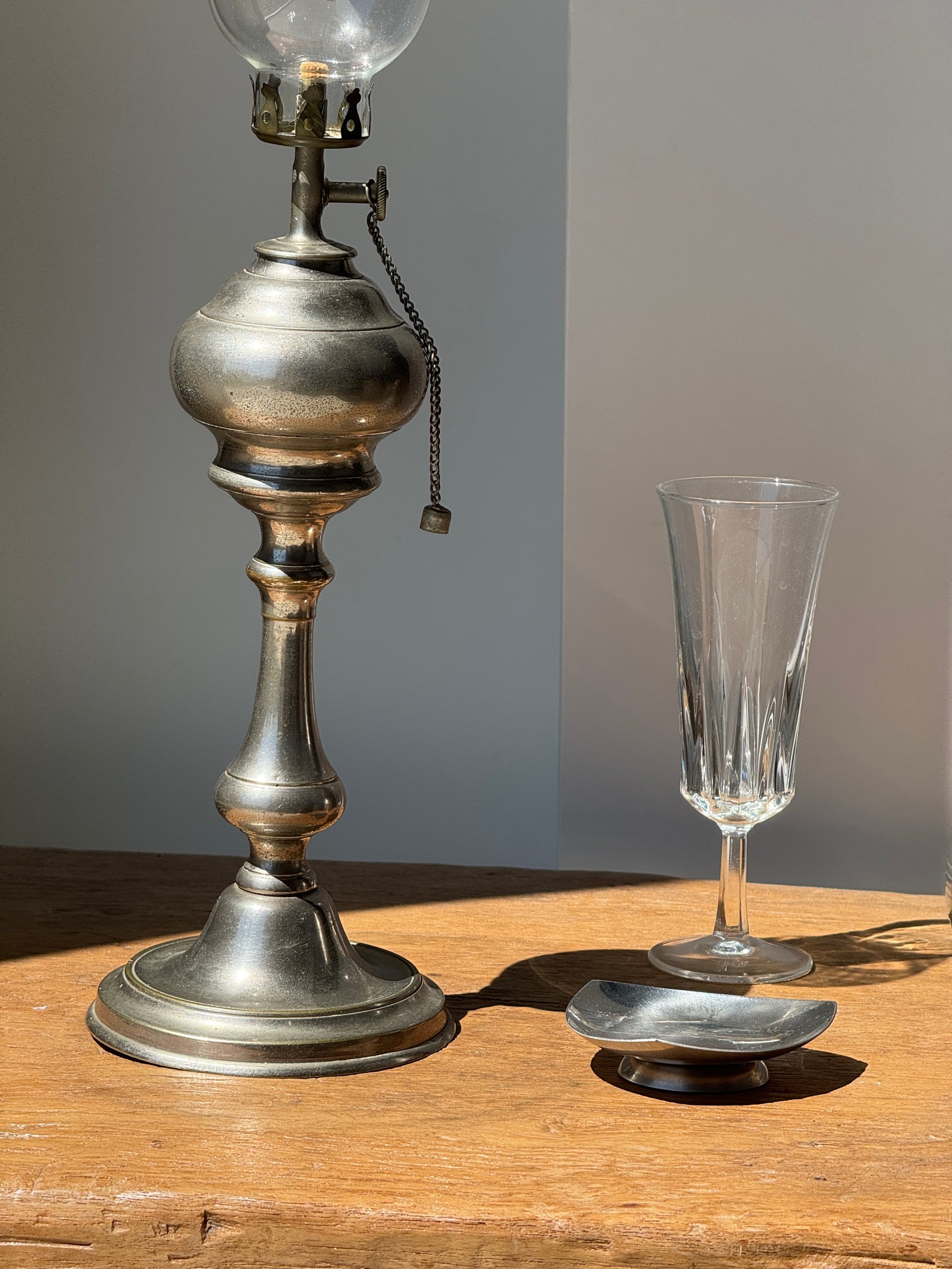 Lampe à huile argentée XIXe siècle H36
