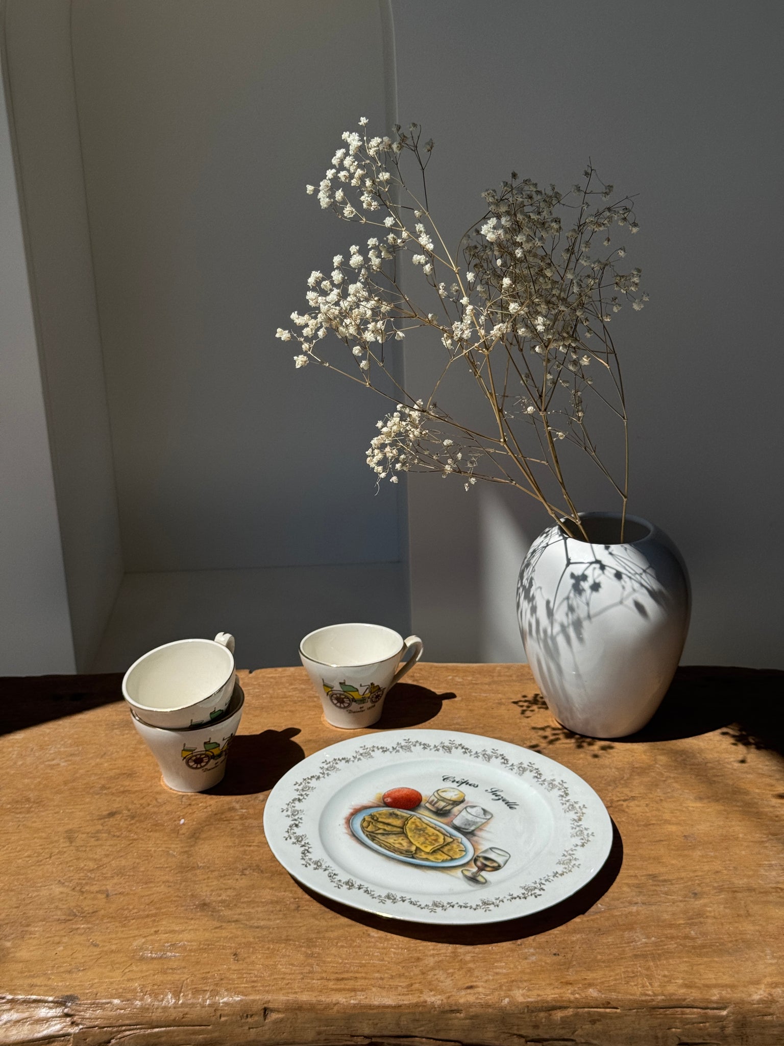 Lot de 3 tasses à café à motif de voitures anciennes