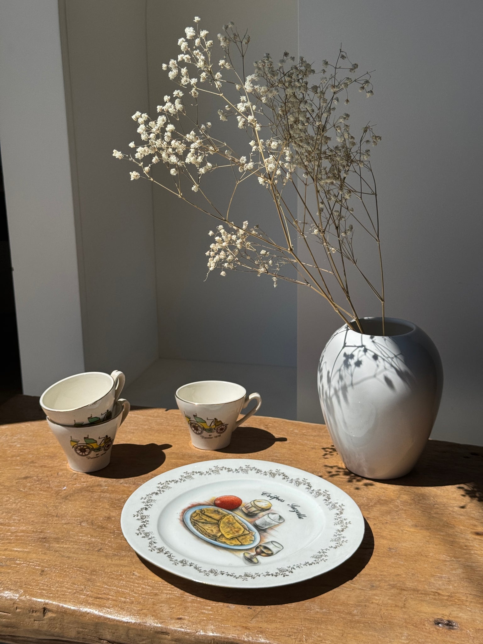 Lot de 3 tasses à café à motif de voitures anciennes