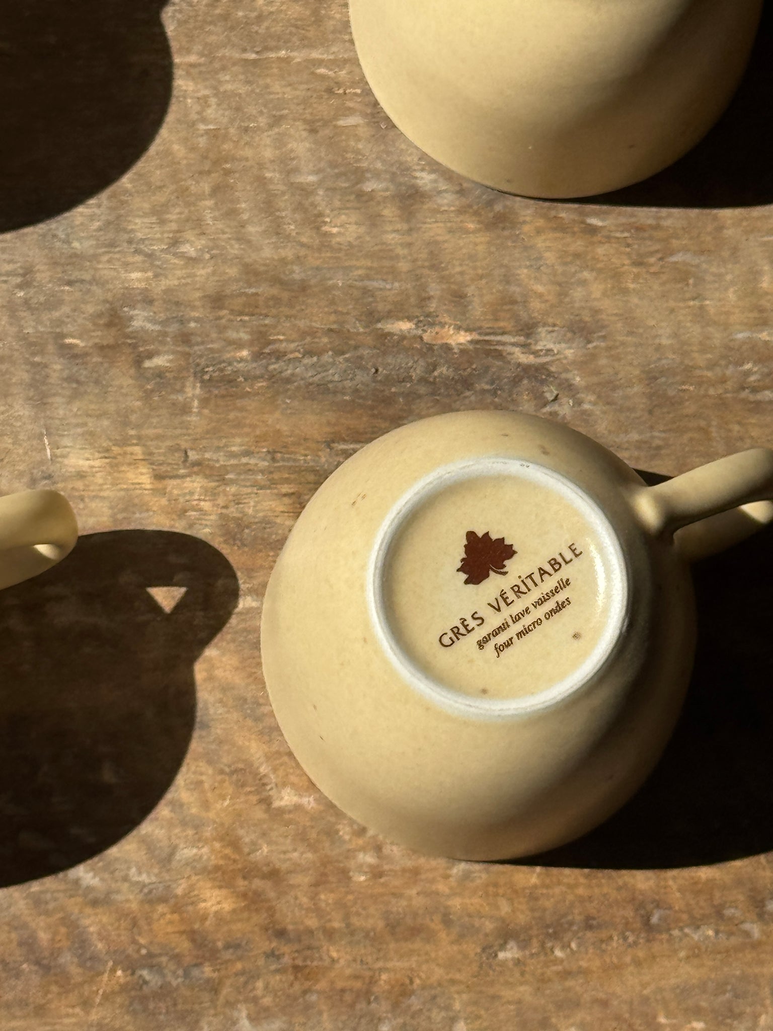 Lot de 6 petites tasses en grès véritable