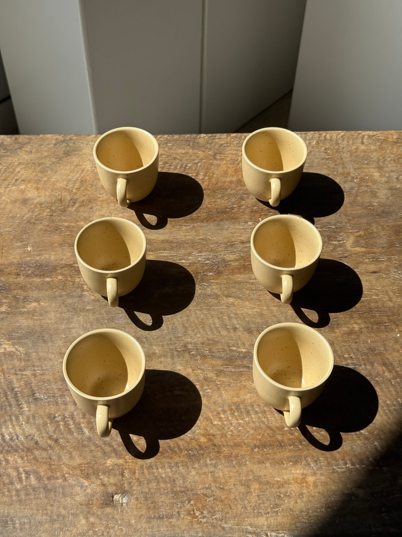 Lot de 6 petites tasses en grès véritable