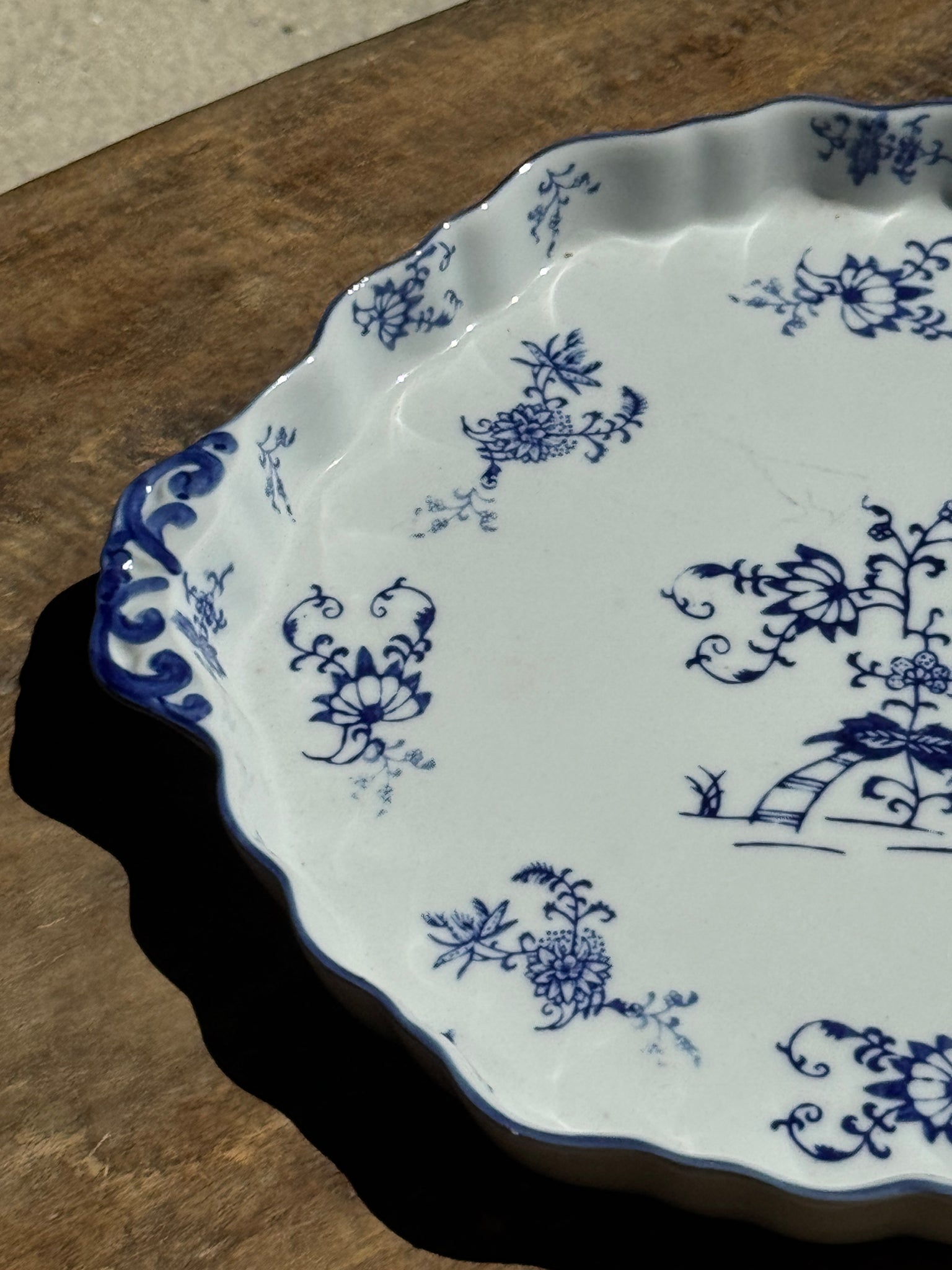 Plat à tarte ancien bleu et blanc D28