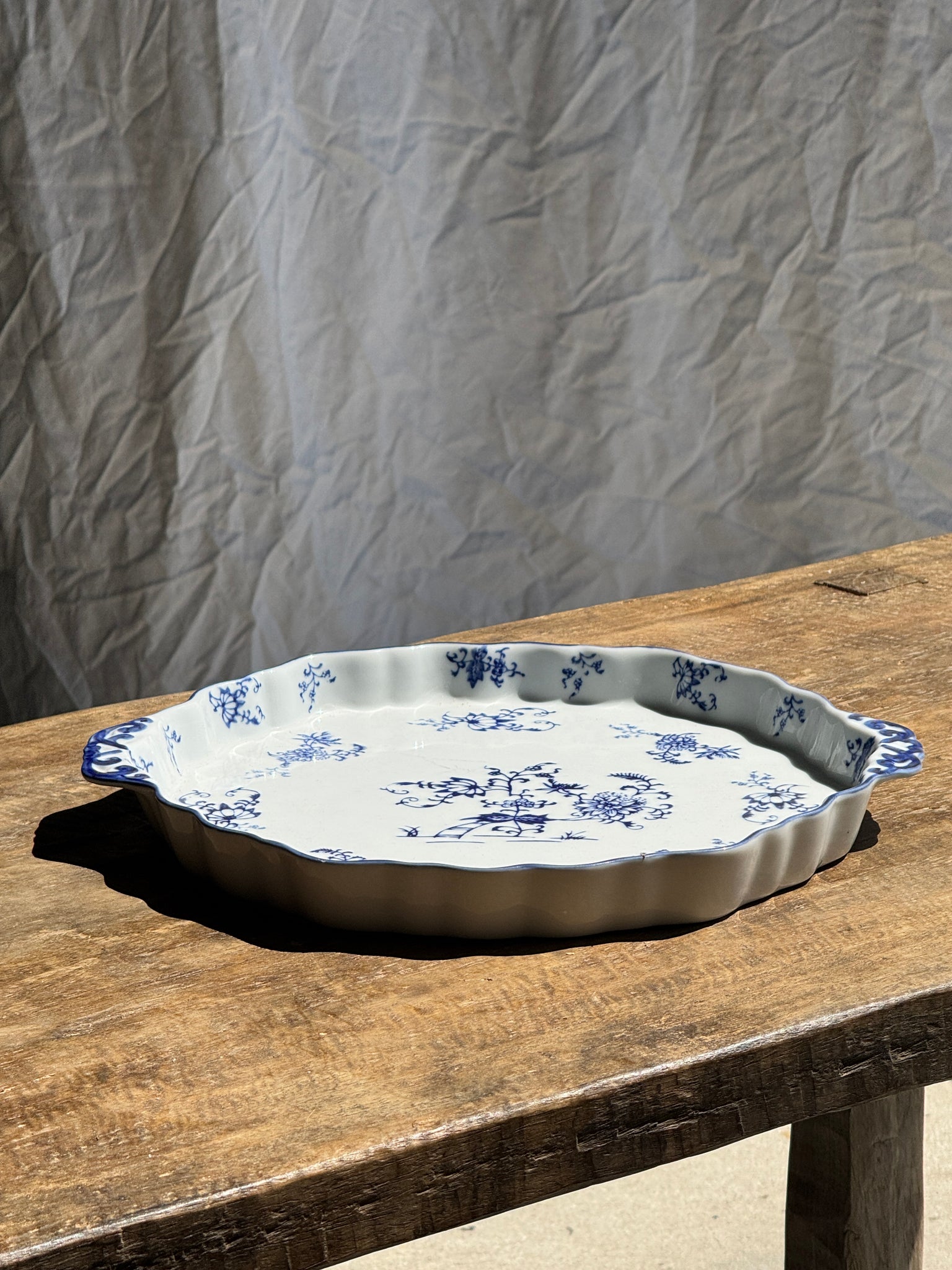 Plat à tarte ancien bleu et blanc D28