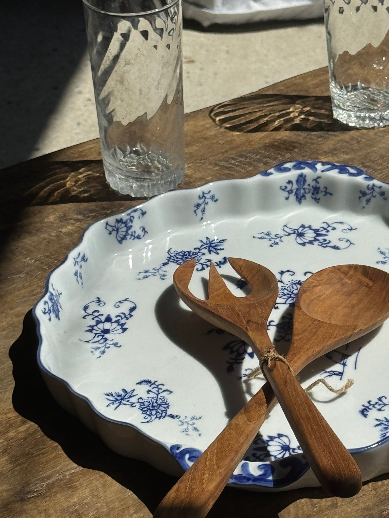 Plat à tarte ancien bleu et blanc D28