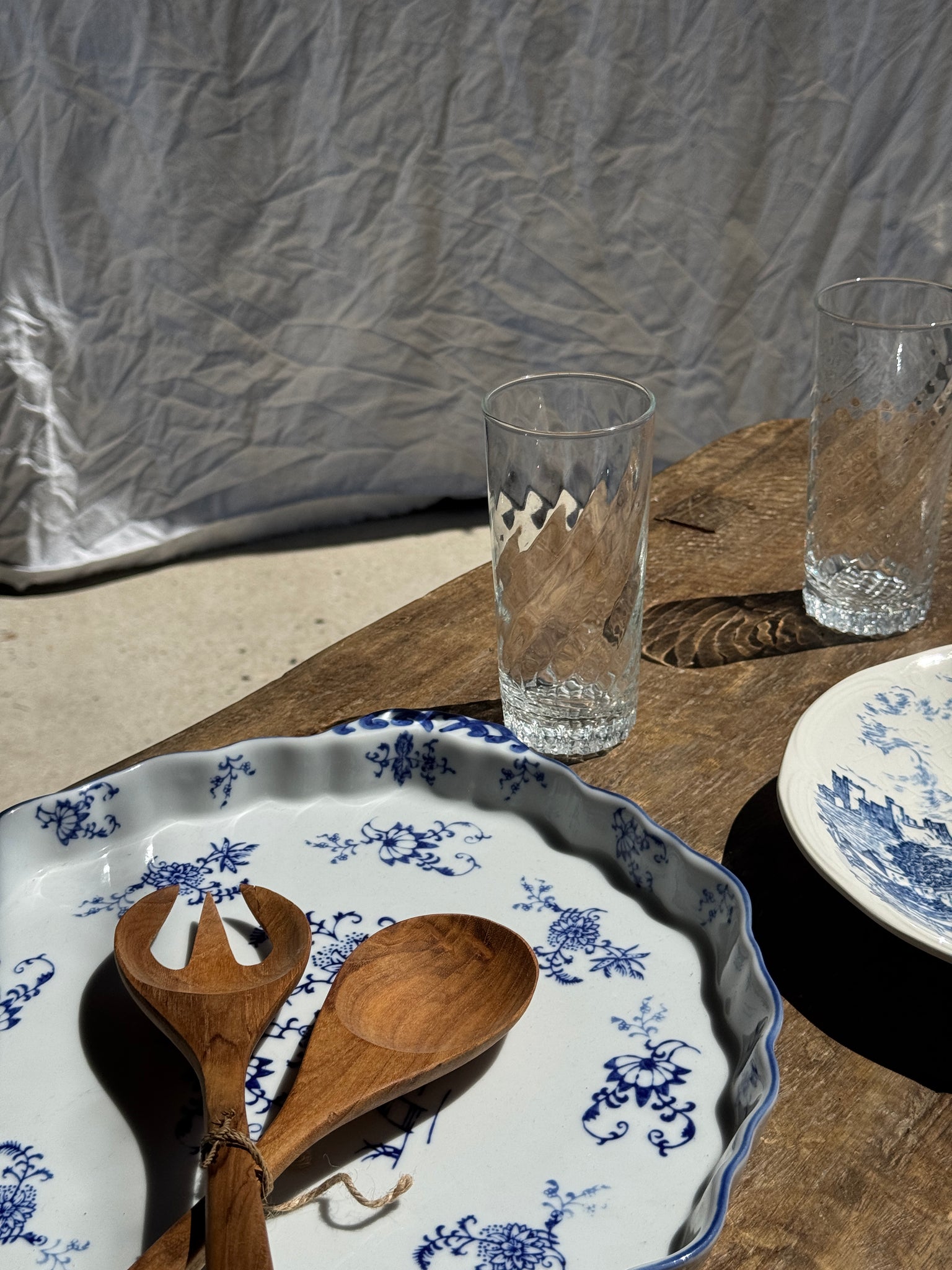 Plat à tarte ancien bleu et blanc D28