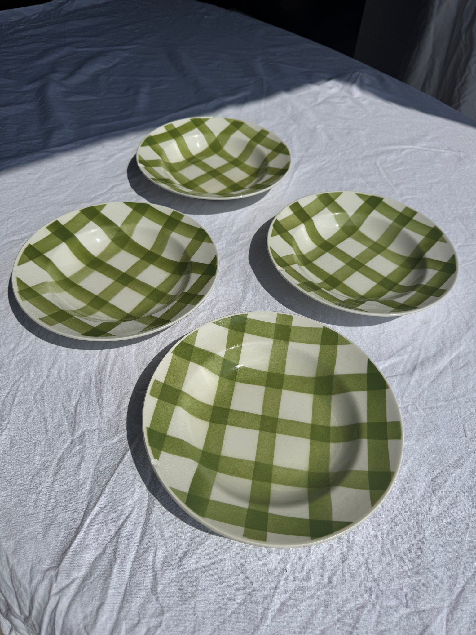 Lot de 4 assiettes vertes quadrillées creuses Moulin des Loups