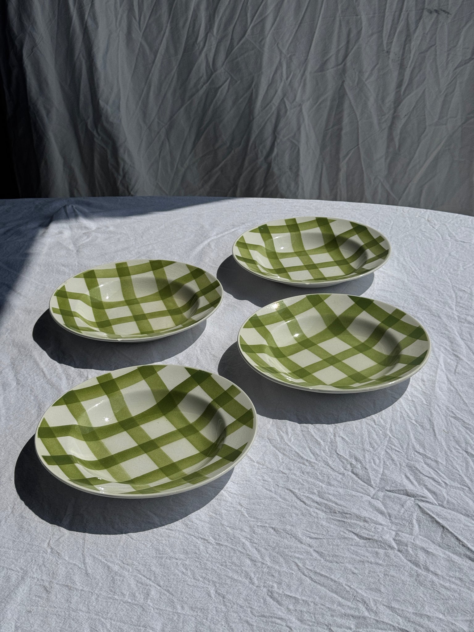 Lot de 4 assiettes vertes quadrillées creuses Moulin des Loups