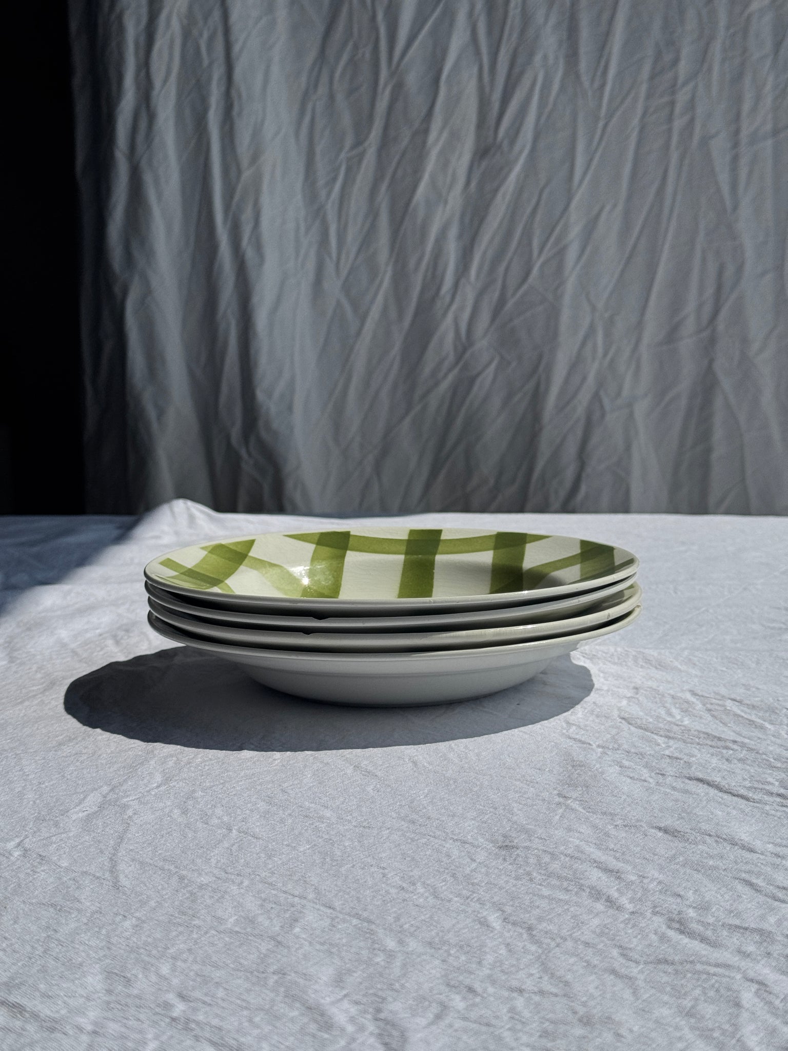 Lot de 4 assiettes vertes quadrillées creuses Moulin des Loups