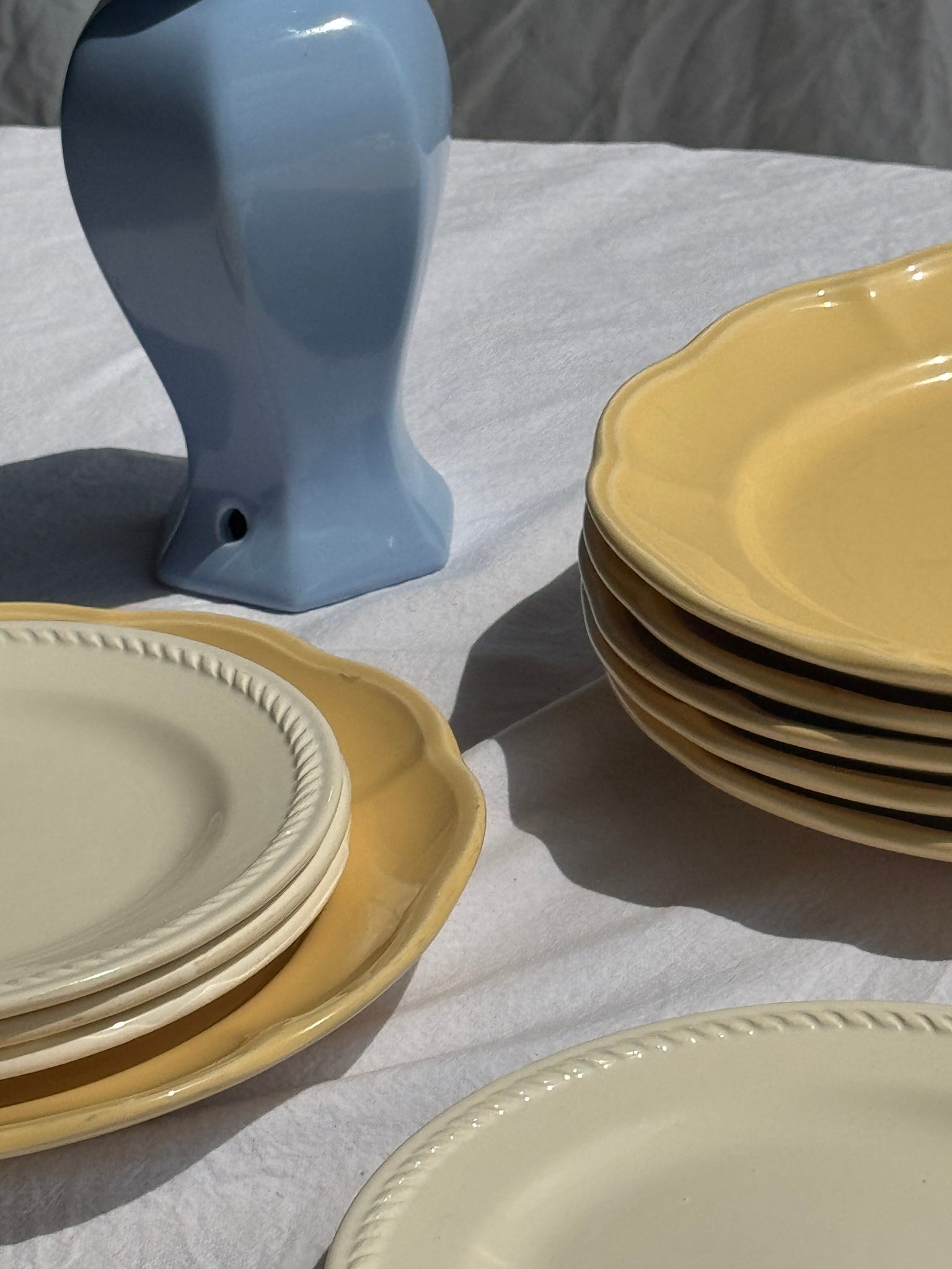 Lot de 6 assiettes jaunes corolle D27