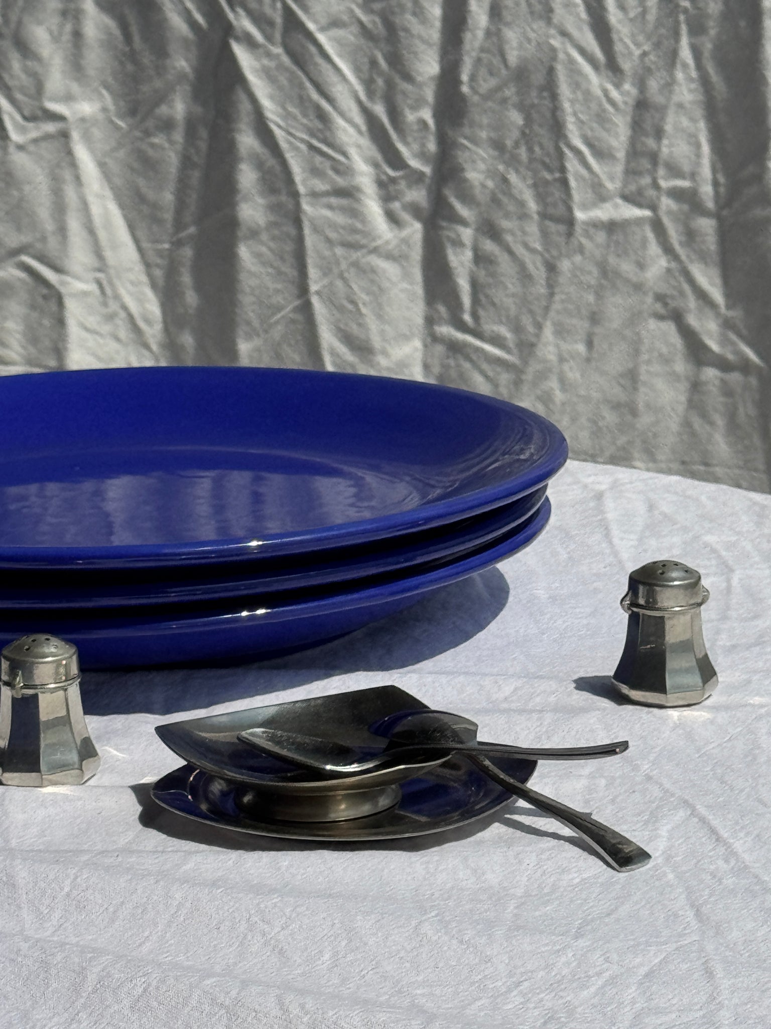 Lot de 4 assiettes bleues plates italiennes D28,5