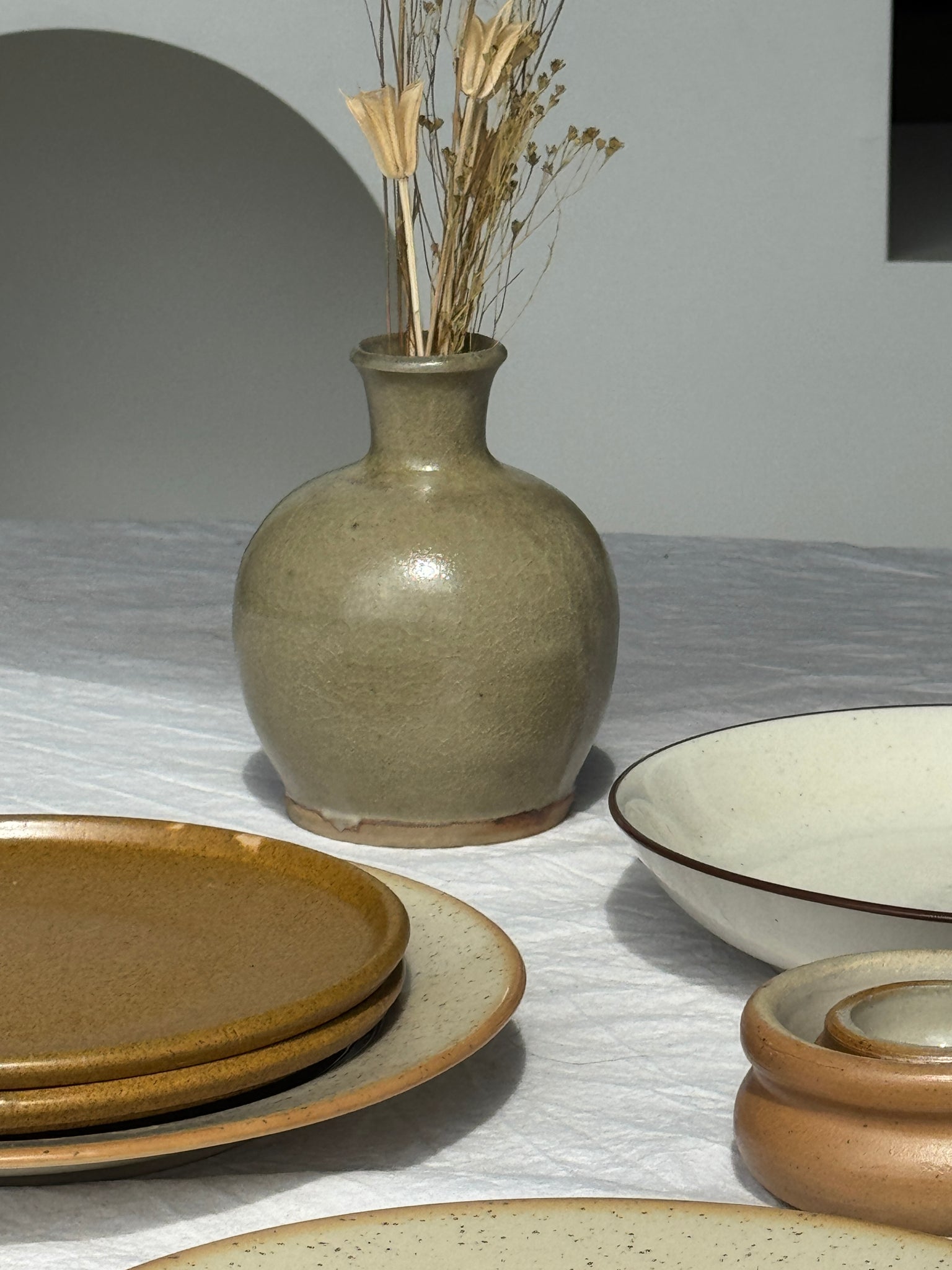 Petit vase boule en grès H14