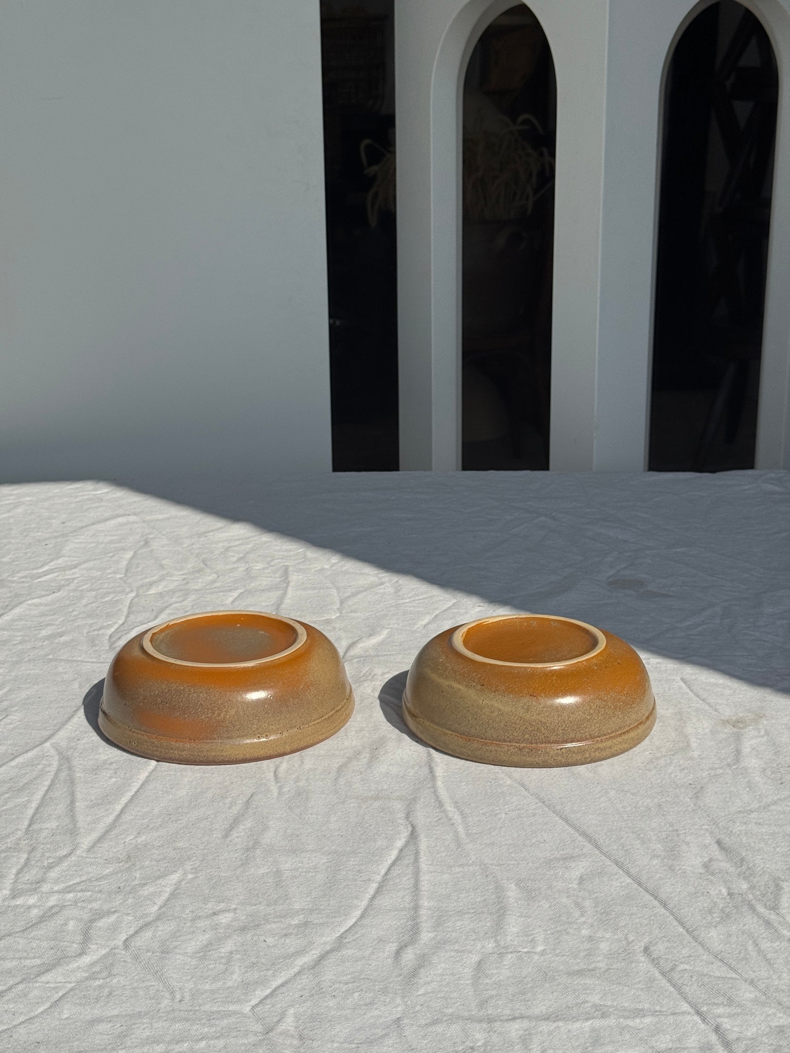 Lot de 2 bols bord épais dont un avec cheveu D17
