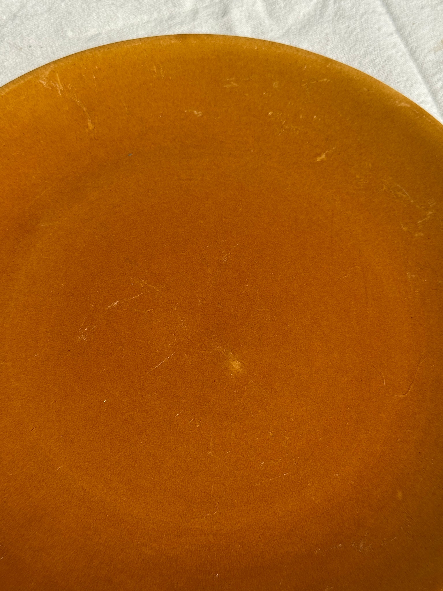 Lot de 8 assiettes en céramique orange D24,5