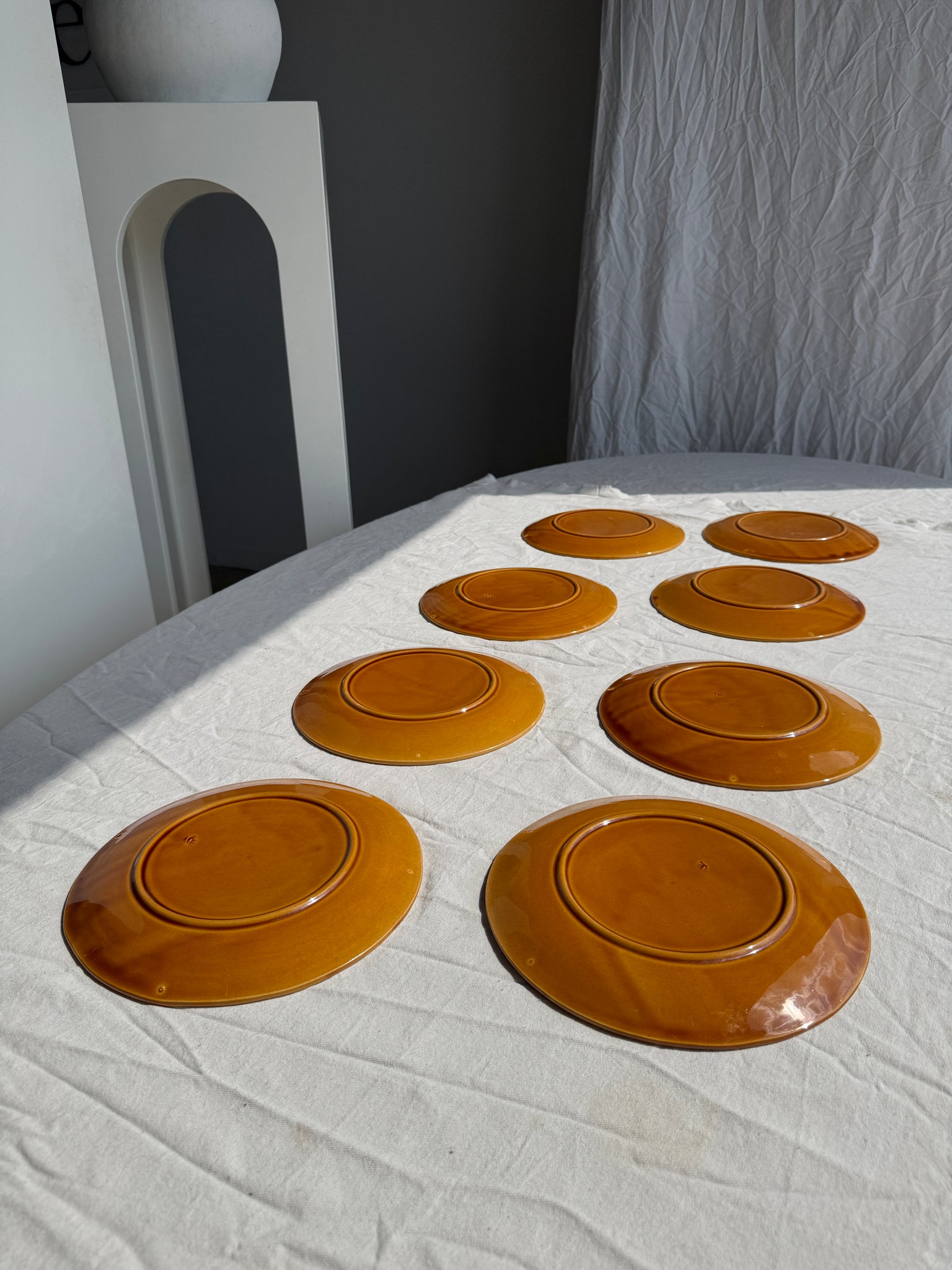 Lot de 8 assiettes en céramique orange D24,5