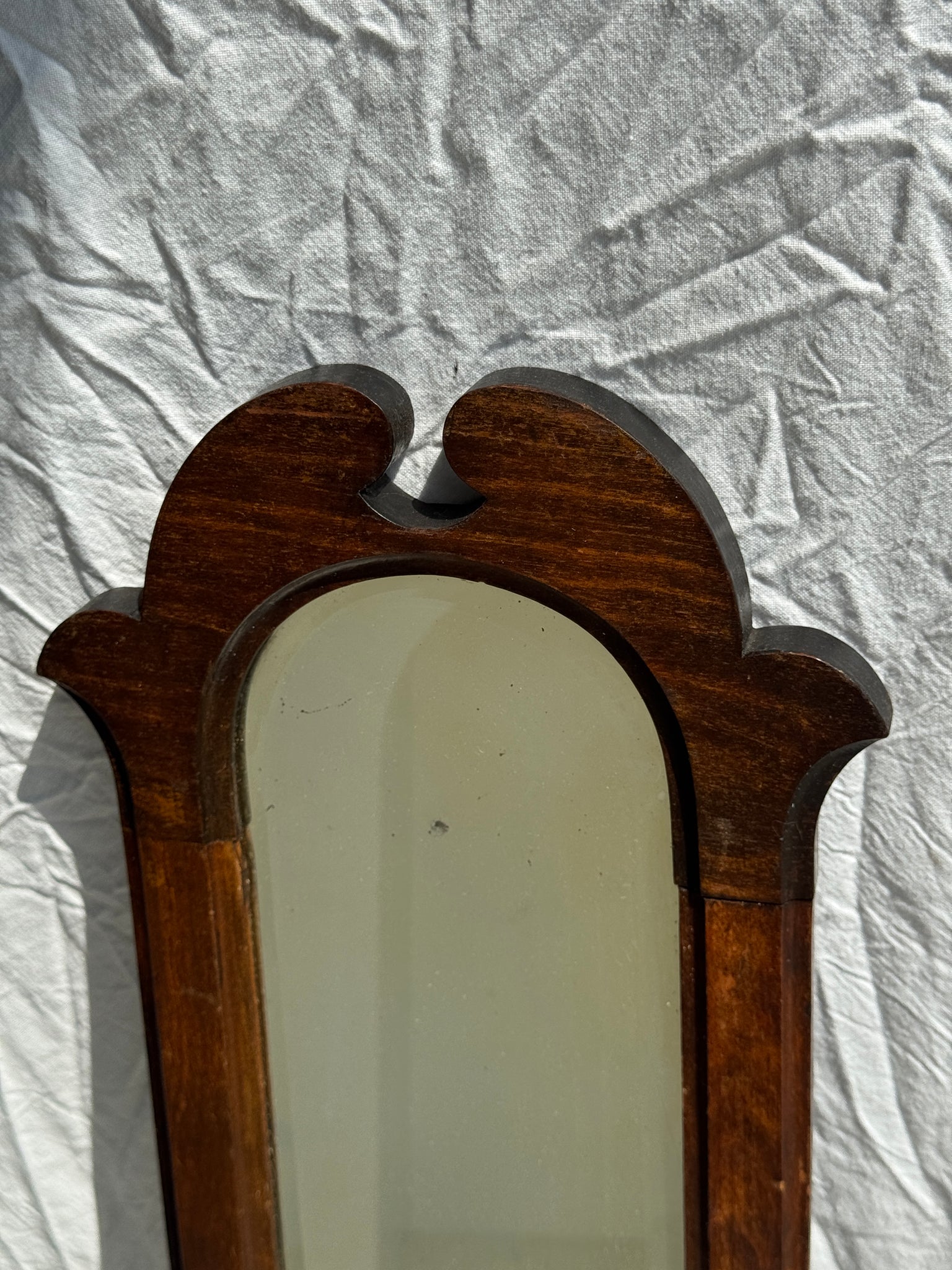 Paire de petits miroirs anciens XIXe glace biseauté cadre en bois