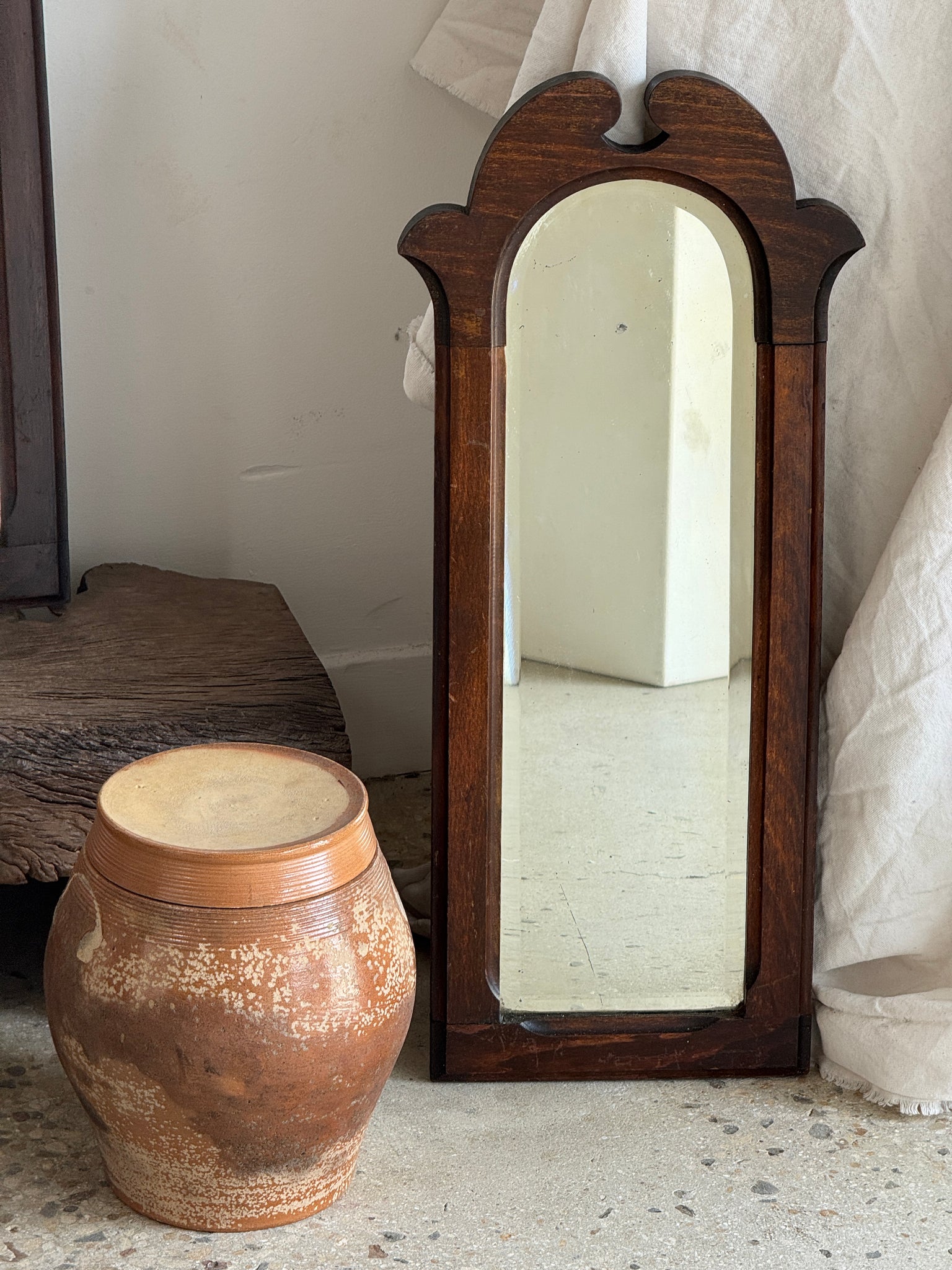 Paire de petits miroirs anciens XIXe glace biseauté cadre en bois