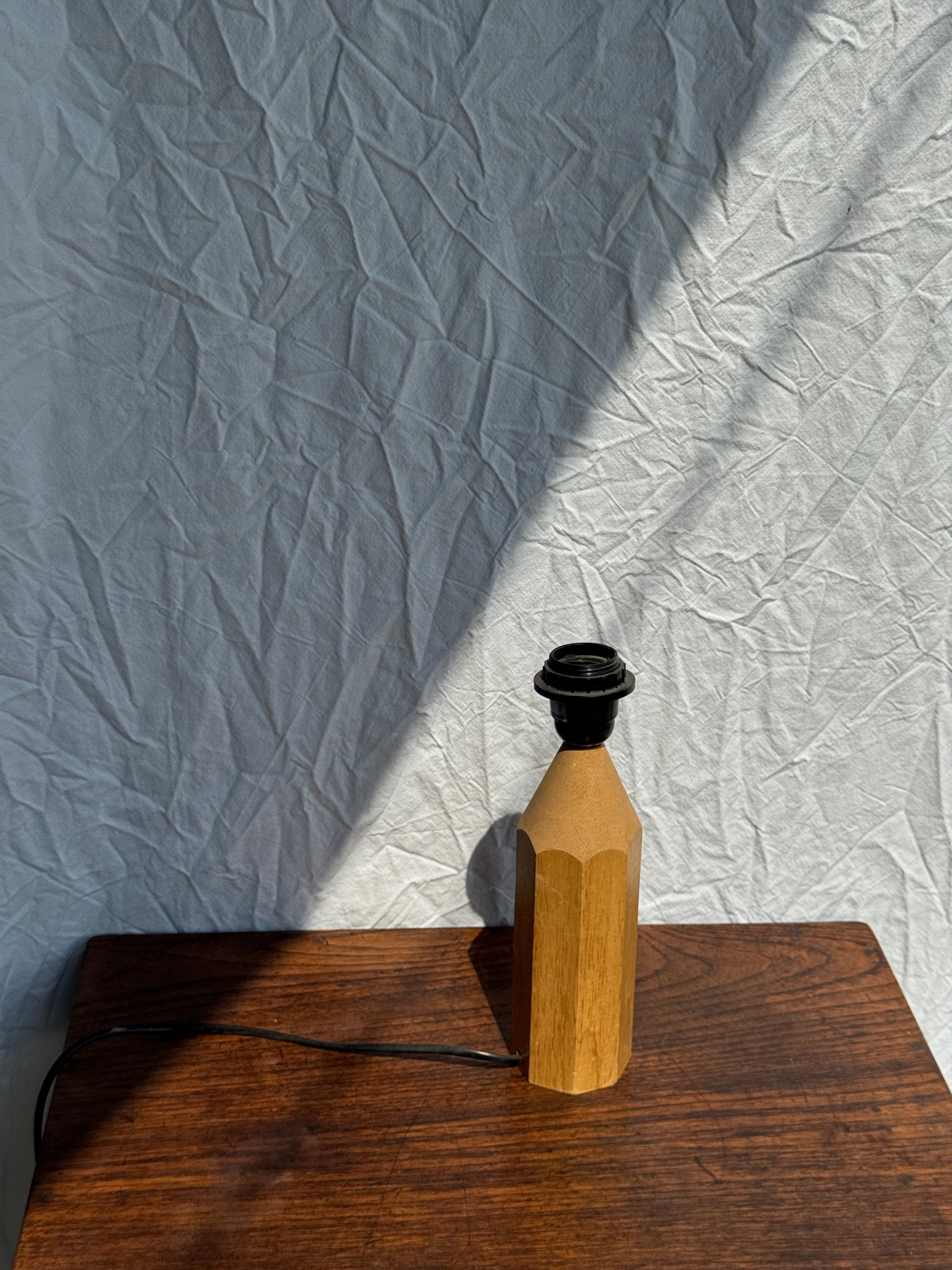 Pied de lampe crayon bois naturel Tarogo vintage H27,5