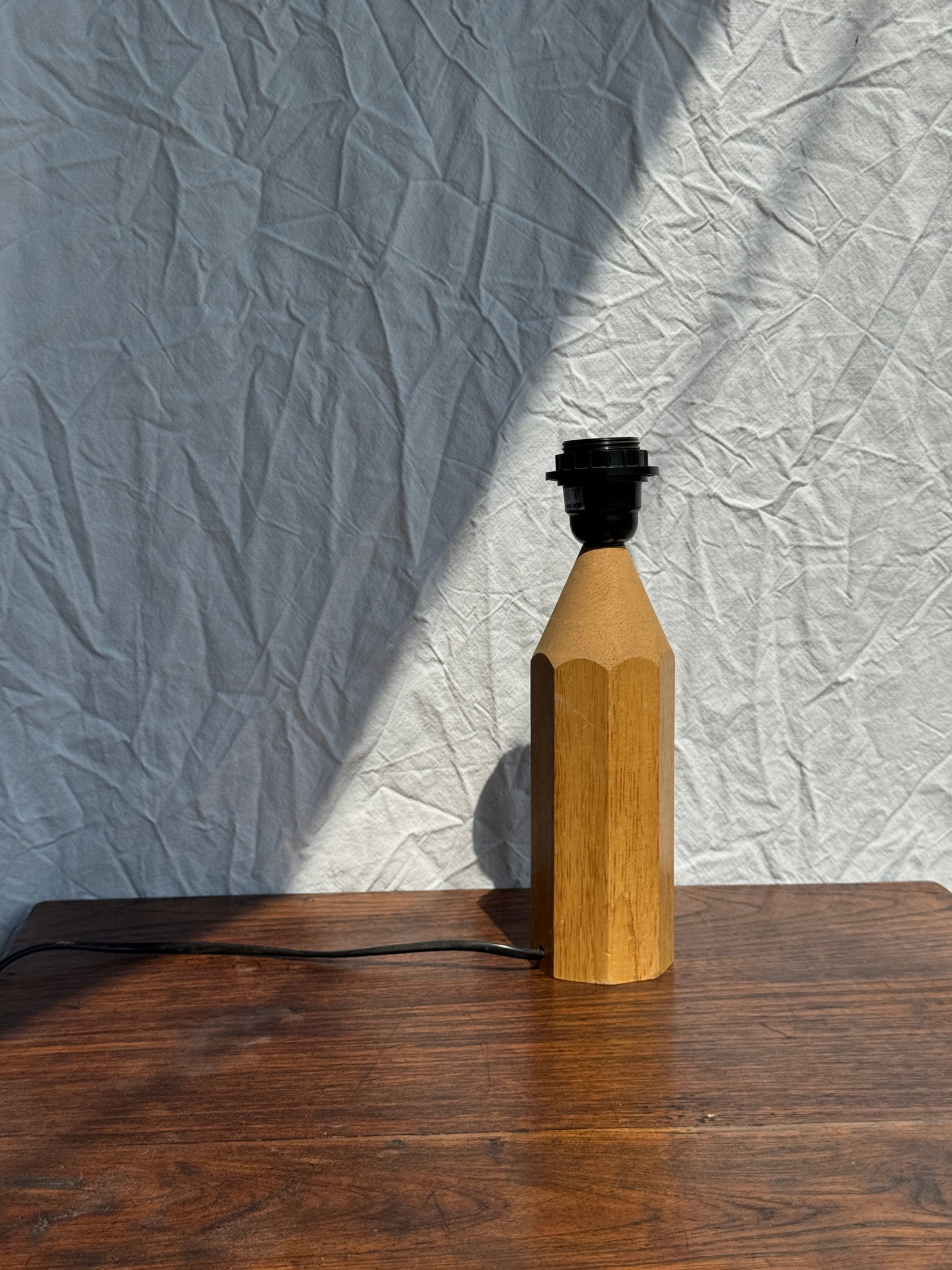 Pied de lampe crayon bois naturel Tarogo vintage H27,5