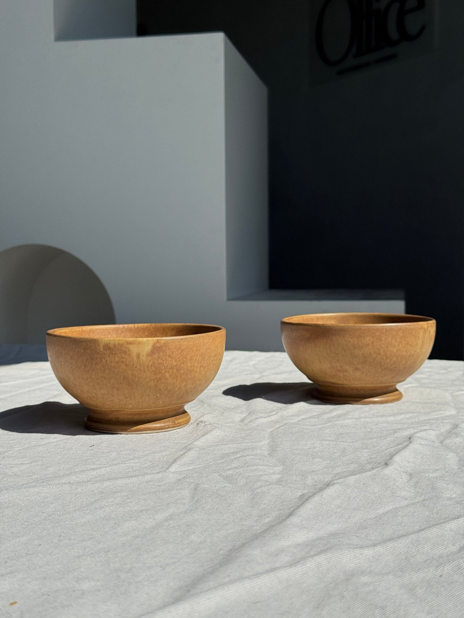 Lot de 2 petits bols piedouche en grès D13,5