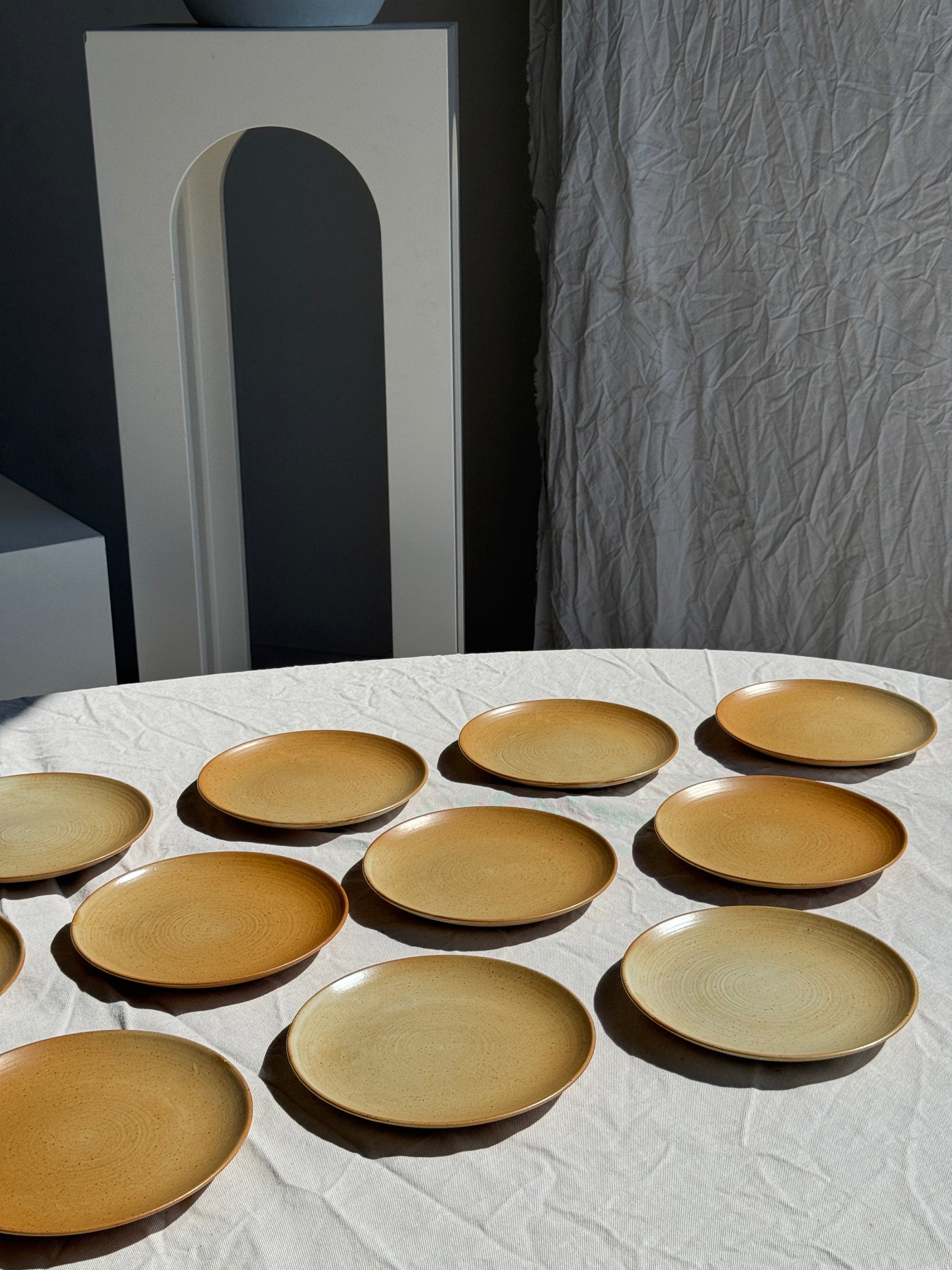 Lot de 12 assiettes à dessert en grès Village France