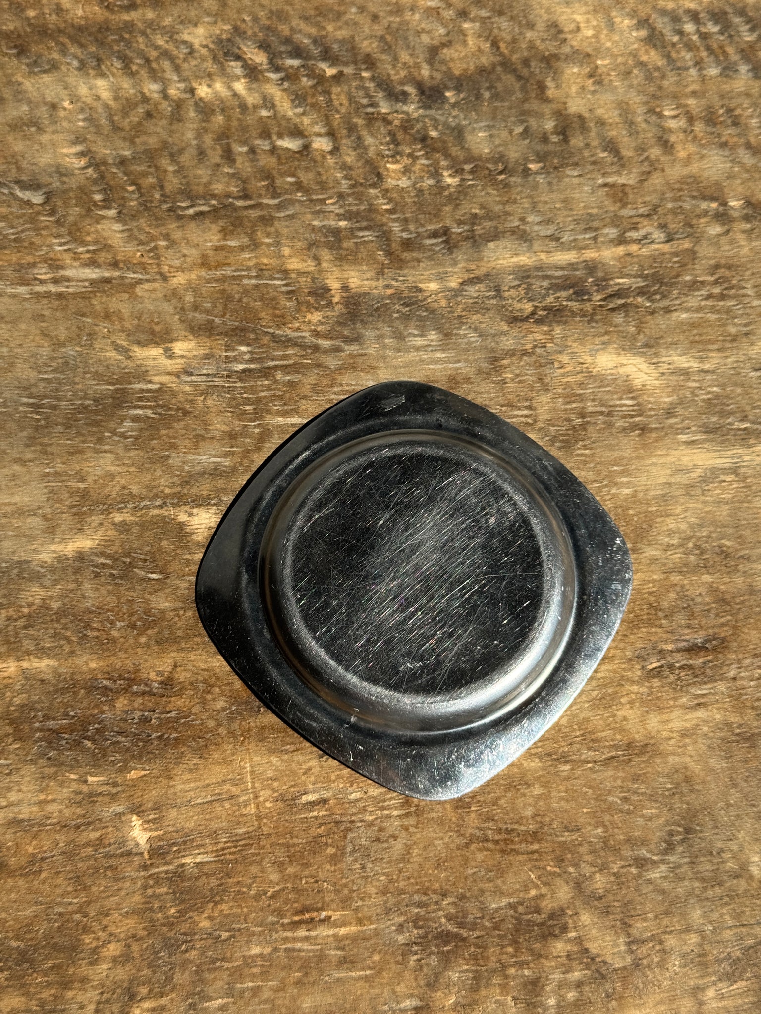 Mini coupelle vintage en métal argentée arrondie D 11,5
