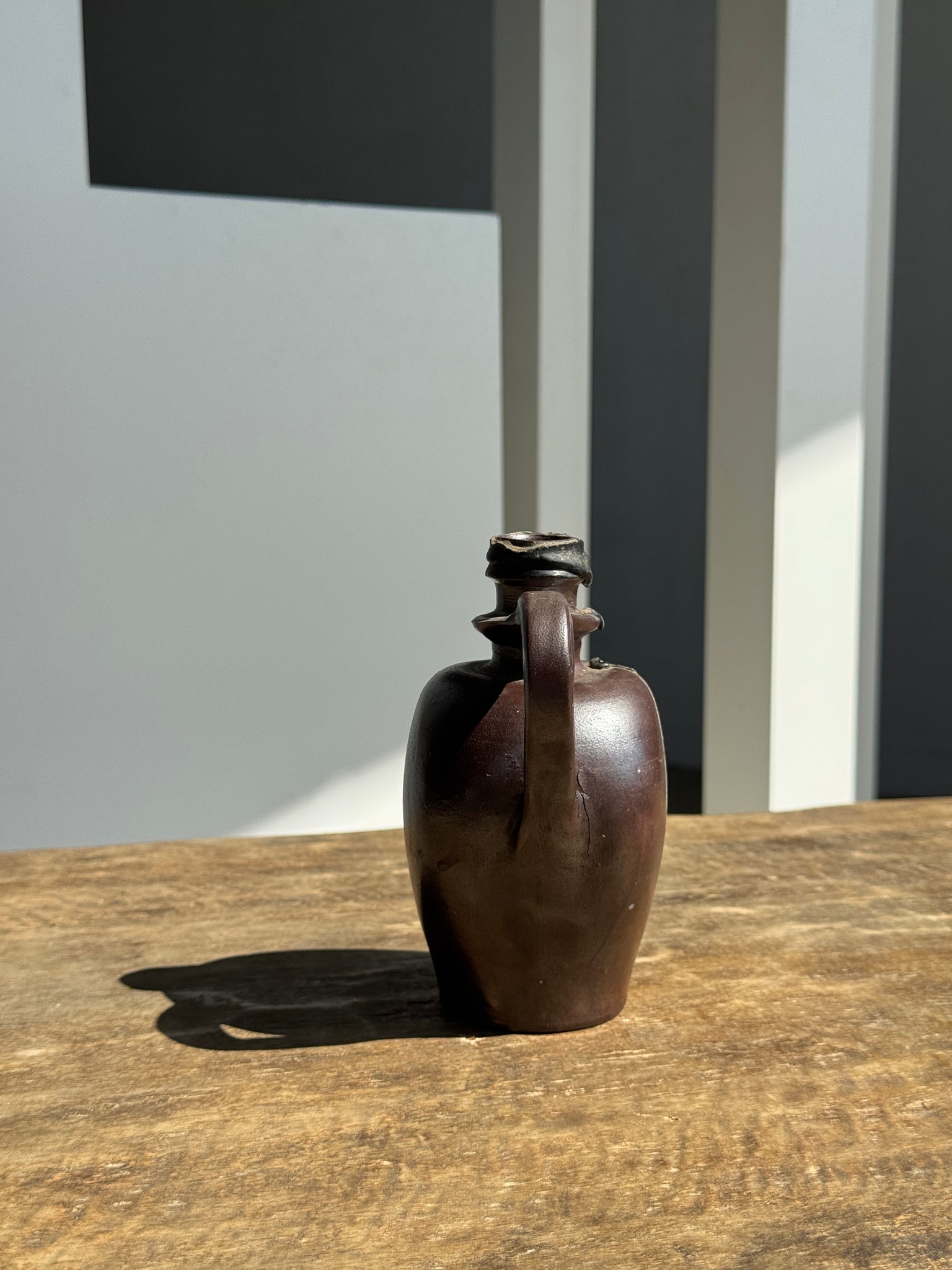 Mini jarre ancienne brune à eau de vie H15