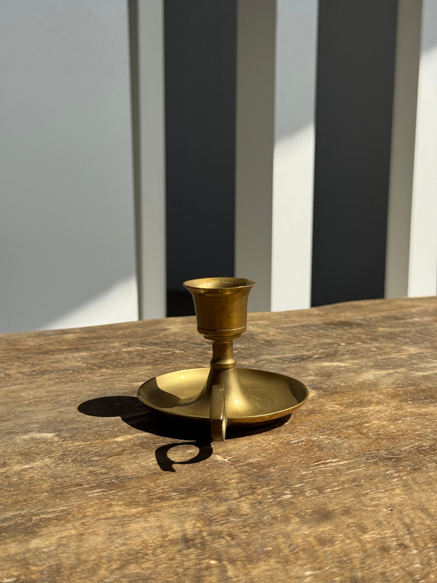Petit bougeoir à main doré ancien H7
